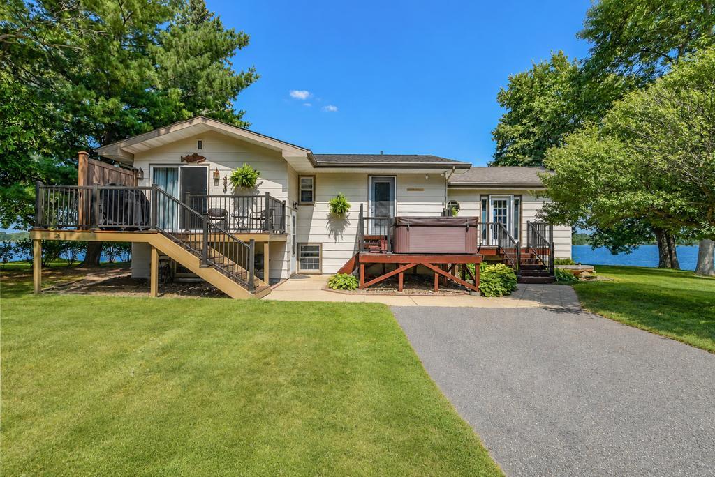 1950 single family home for sale at 21724 Beach Road in Deerwood, MN — 3 bed, 2 bath (photo 18 of 37)