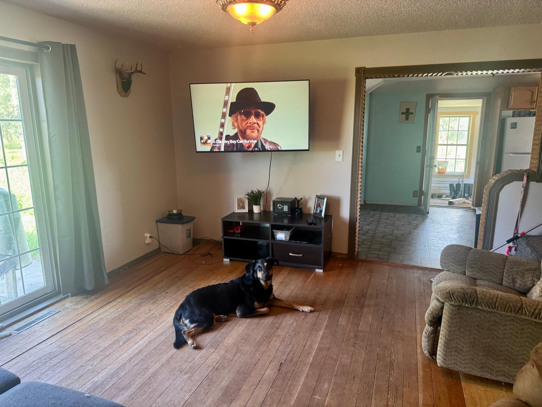 1900 single family home for sale at 26571 260th Street in Badger, MN — 3 bed, 2 bath (photo 10 of 22)