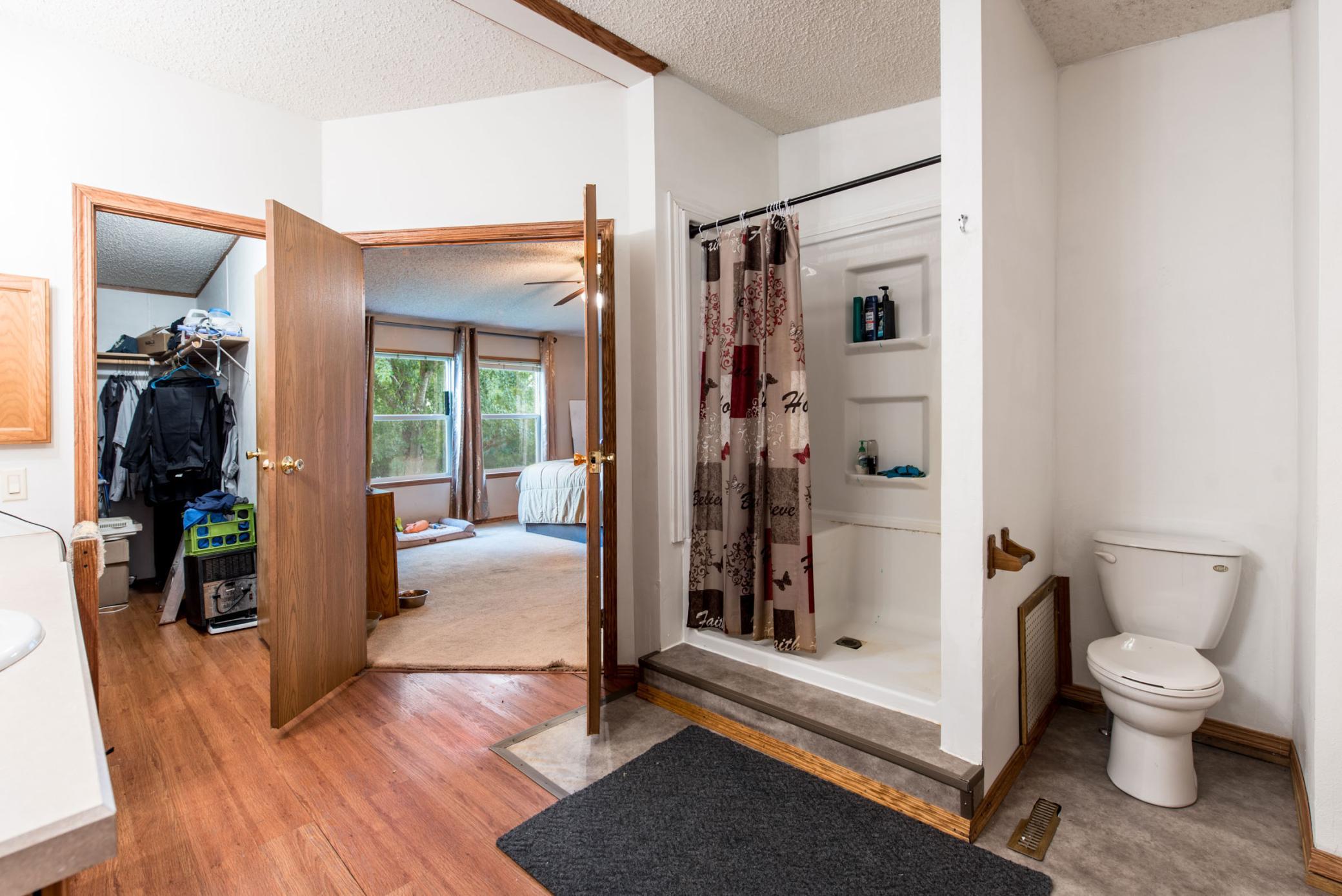 2001 single family home for sale at 6951 County Road 82 NW in Garfield, MN — 4 bed, 2 bath (photo 17 of 52)
