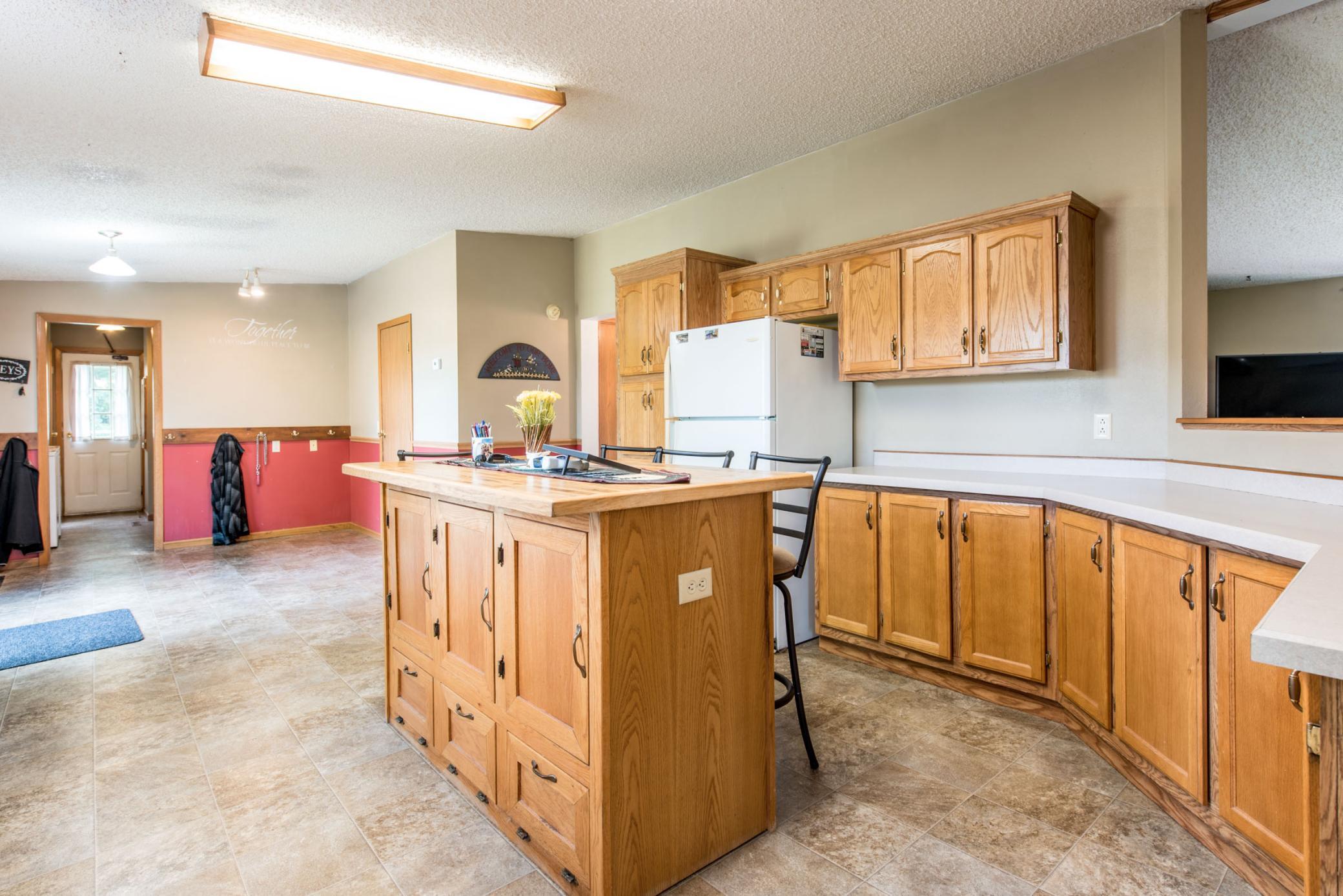 2001 single family home for sale at 6951 County Road 82 NW in Garfield, MN — 4 bed, 2 bath (photo 6 of 52)