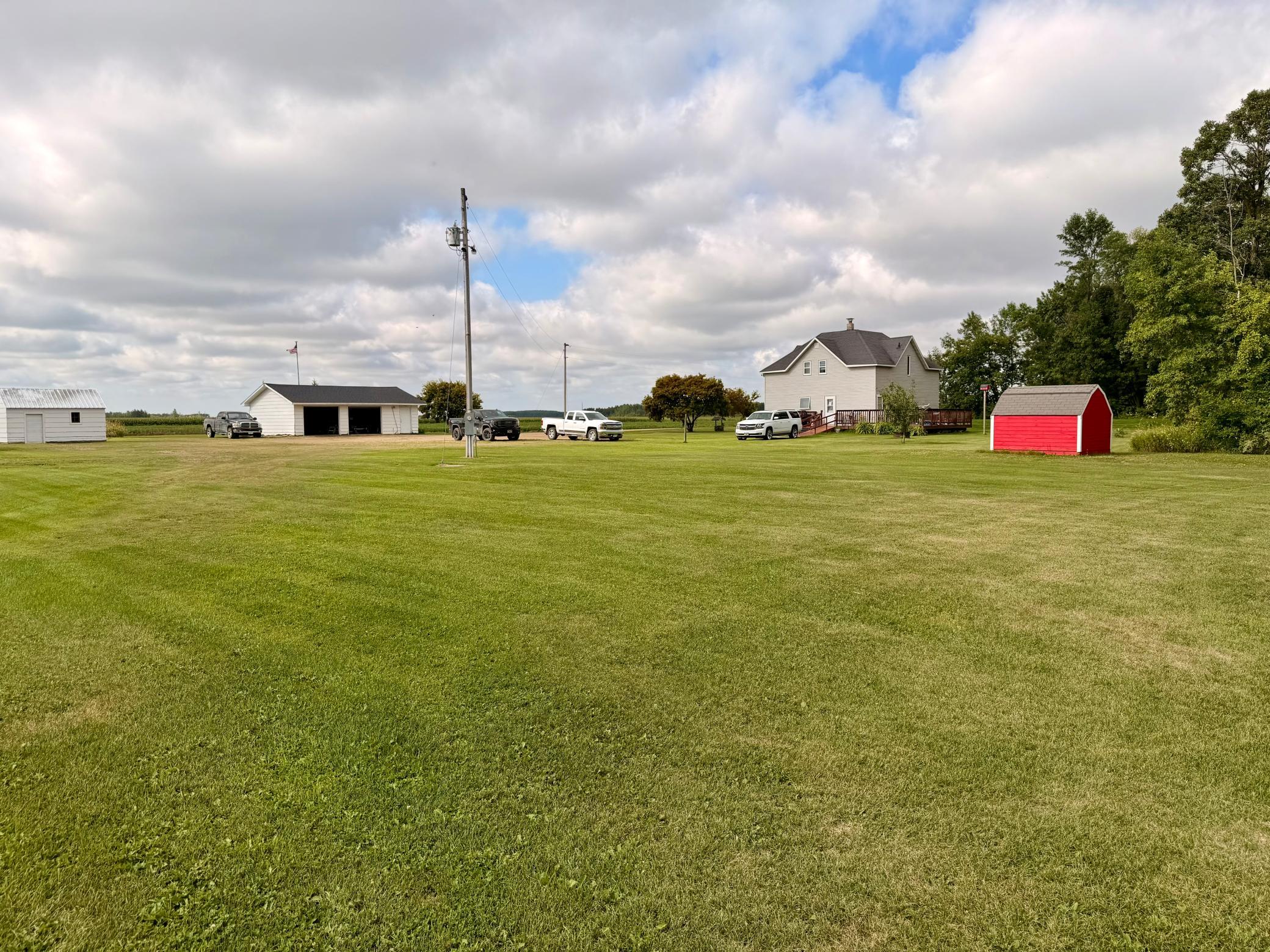 1916 single family home for sale at 25570 County Road 15 in Badger, MN — 4 bed, 2 bath (photo 9 of 24)