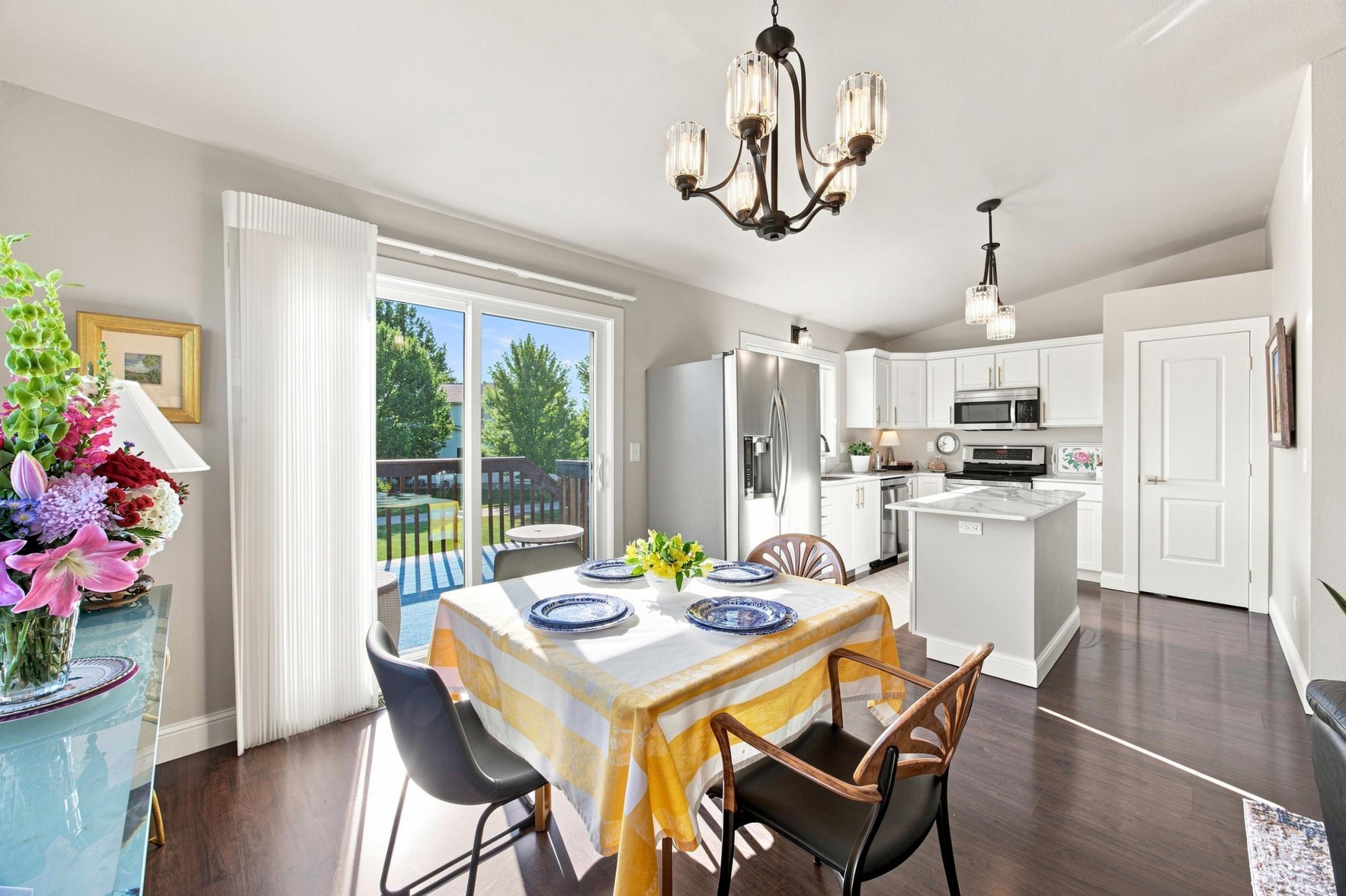 2015 single family home for sale at 6184 18TH Street S in Fargo, ND — 4 bed, 2 bath (photo 15 of 56)