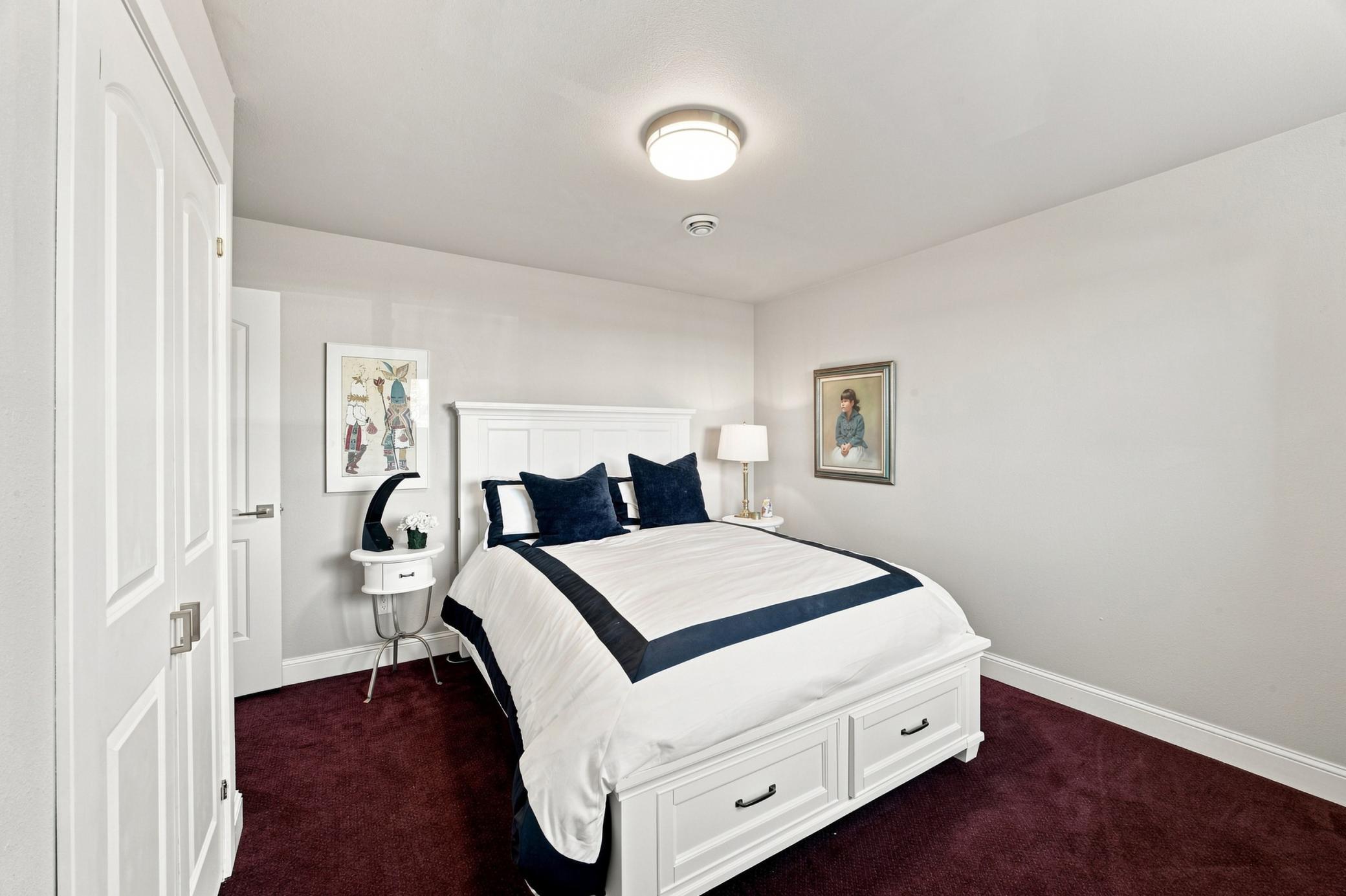 2015 single family home for sale at 6184 18TH Street S in Fargo, ND — 4 bed, 2 bath (photo 29 of 56)