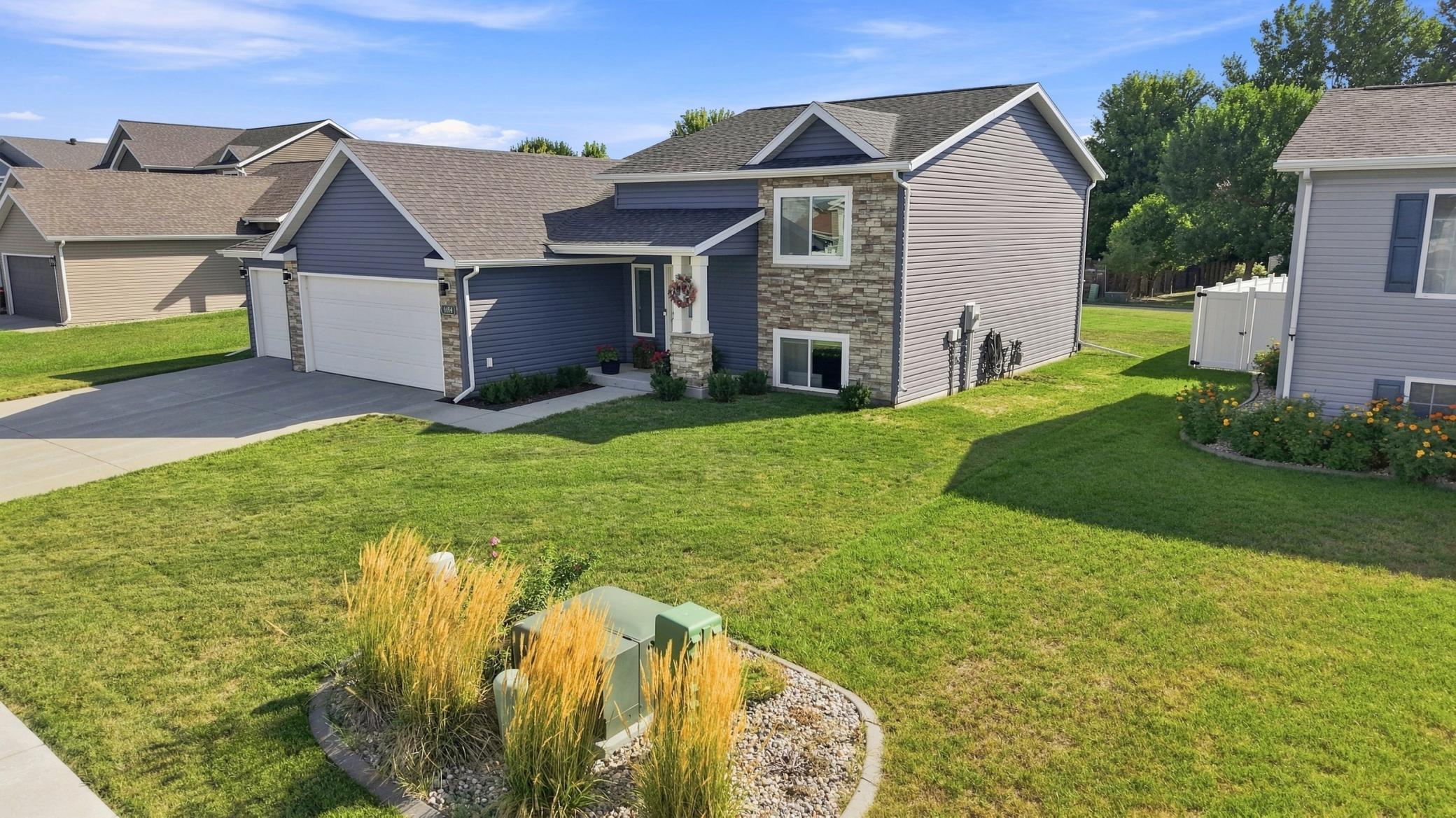 2015 single family home for sale at 6184 18TH Street S in Fargo, ND — 4 bed, 2 bath (photo 42 of 56)