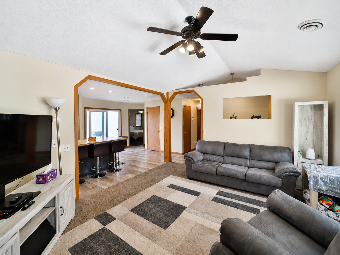 2002 single family home for sale at 3736 Cedar Scenic Road in Baxter, MN — 3 bed, 2 bath (photo 12 of 36)