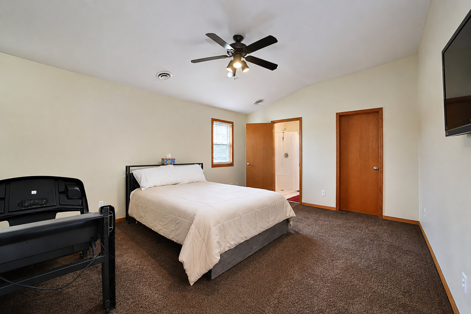 2002 single family home for sale at 3736 Cedar Scenic Road in Baxter, MN — 3 bed, 2 bath (photo 15 of 36)