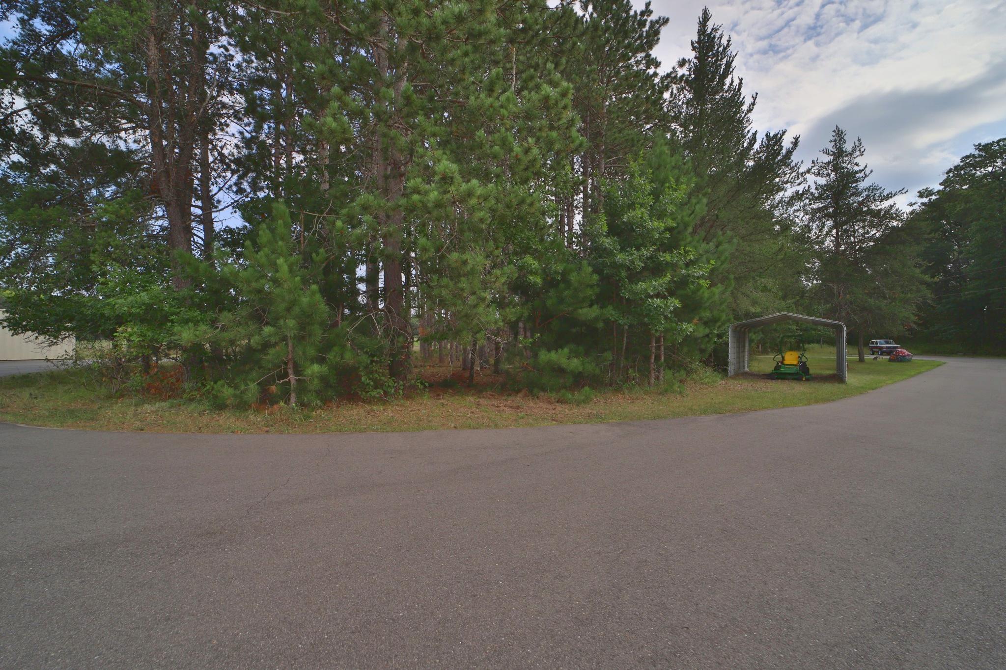 2002 single family home for sale at 3736 Cedar Scenic Road in Baxter, MN — 3 bed, 2 bath (photo 35 of 36)
