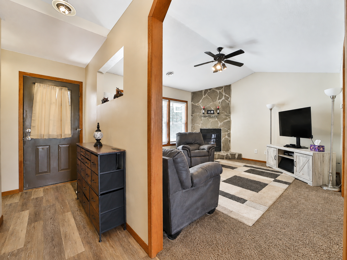 2002 single family home for sale at 3736 Cedar Scenic Road in Baxter, MN — 3 bed, 2 bath (photo 10 of 36)