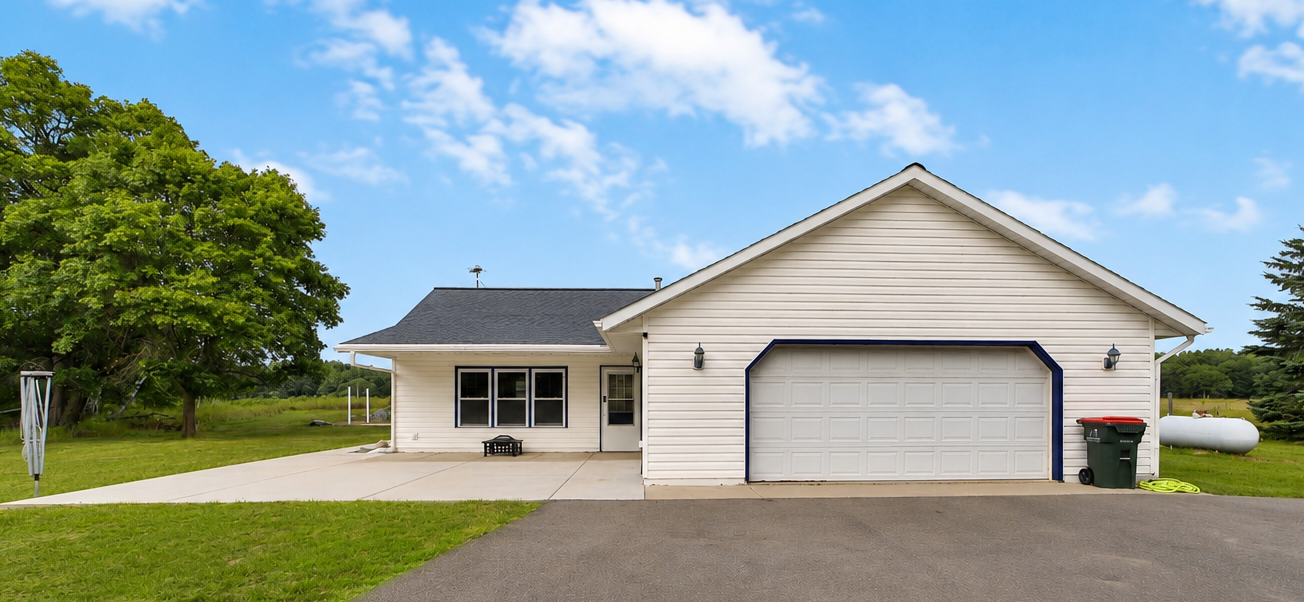 2002 single family home for sale at 3736 Cedar Scenic Road in Baxter, MN — 3 bed, 2 bath