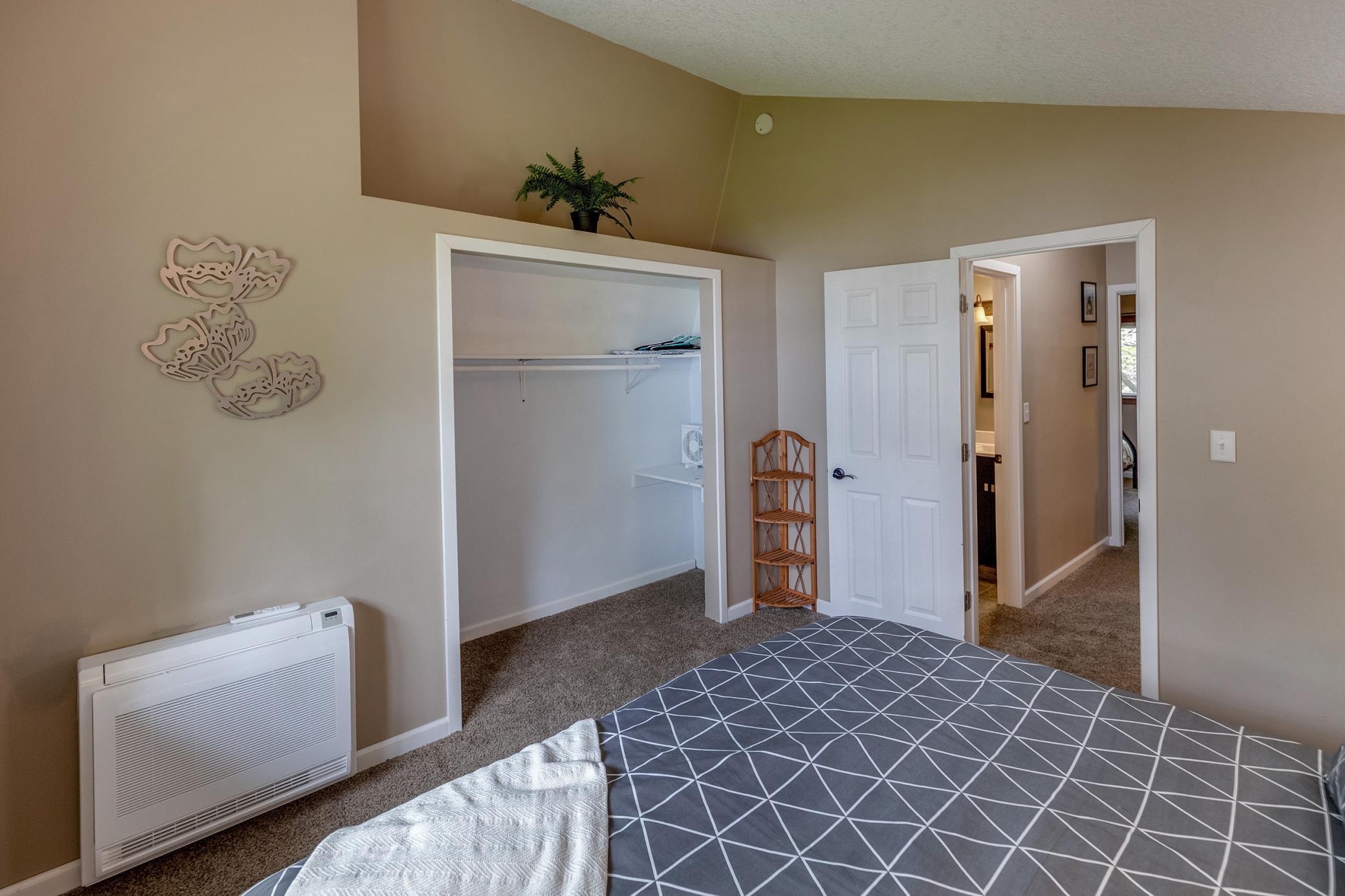 1975 single family home for sale at 27123 Shelstad Lane in Merrifield, MN — 4 bed, 3 bath (photo 18 of 31)
