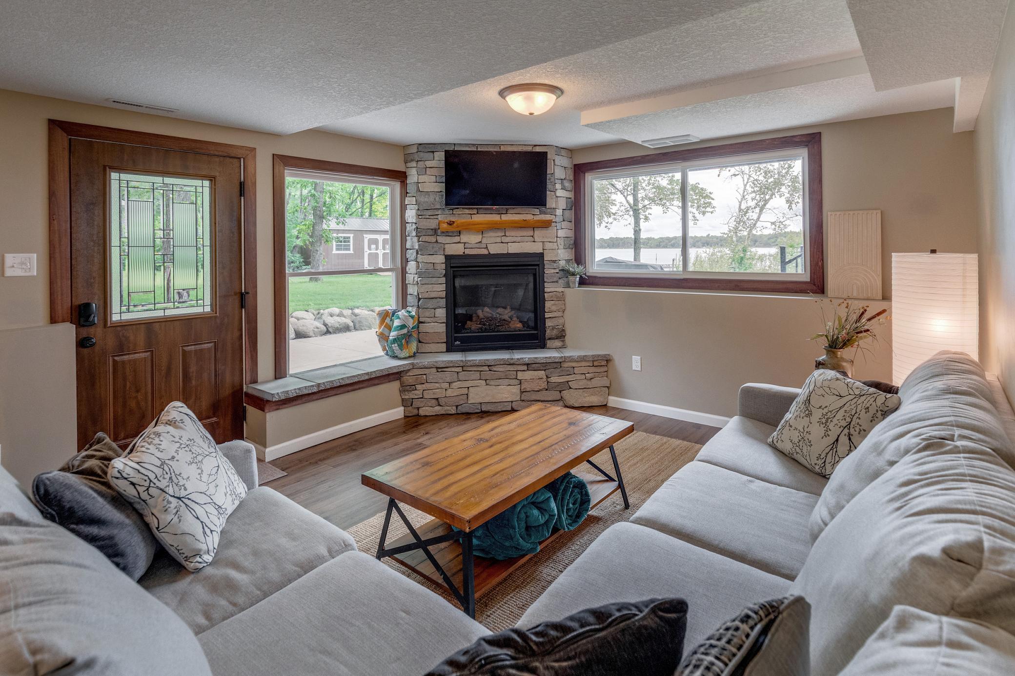1975 single family home for sale at 27123 Shelstad Lane in Merrifield, MN — 4 bed, 3 bath (photo 10 of 31)