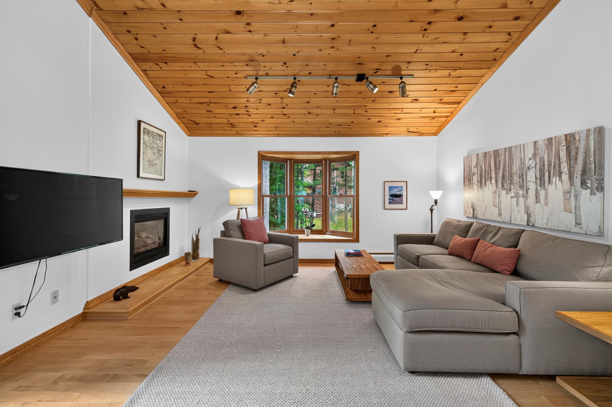 1986 single family home for sale at 22186 Glacial Ridge Trail in Nevis, MN — 3 bed, 3 bath (photo 16 of 49)