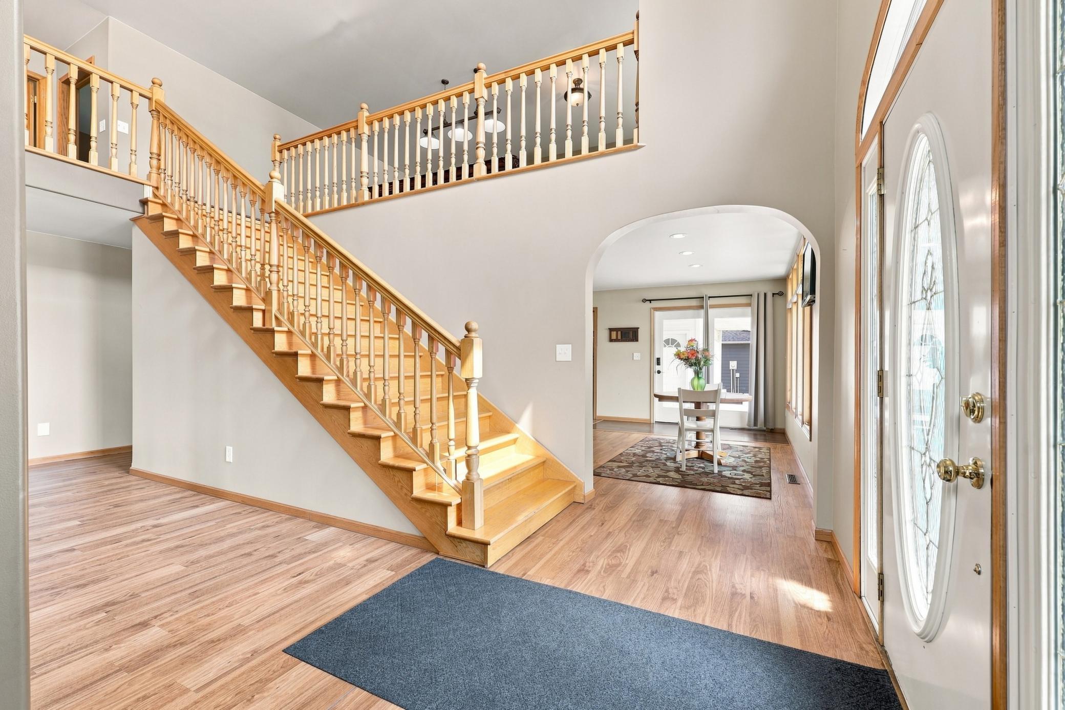 2003 single family home for sale at 1082 W Lake Drive in Detroit Lakes, MN — 5 bed, 4 bath (photo 17 of 42)