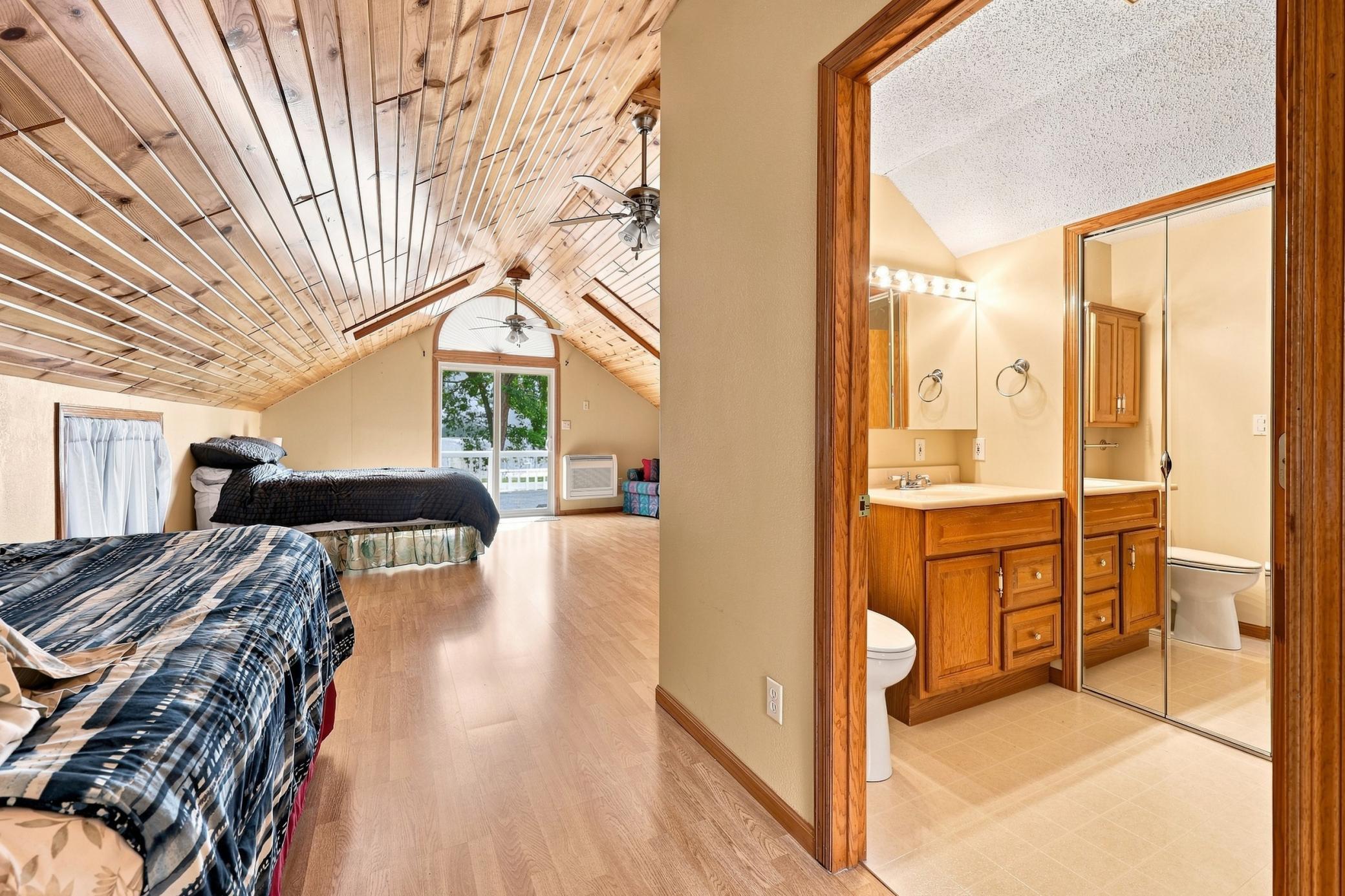 2003 single family home for sale at 1082 W Lake Drive in Detroit Lakes, MN — 5 bed, 4 bath (photo 26 of 42)