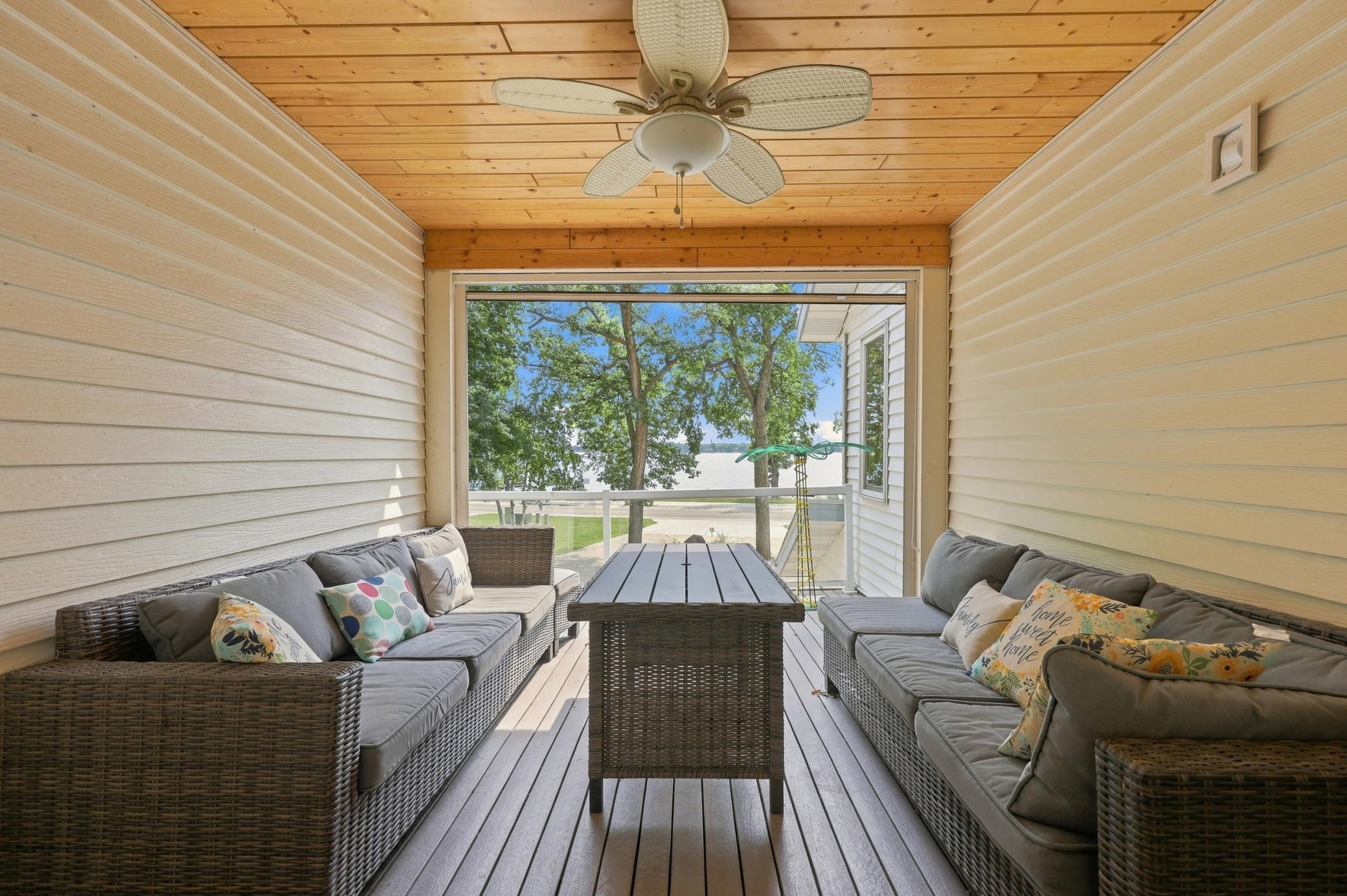 2003 single family home for sale at 1082 W Lake Drive in Detroit Lakes, MN — 5 bed, 4 bath (photo 28 of 42)