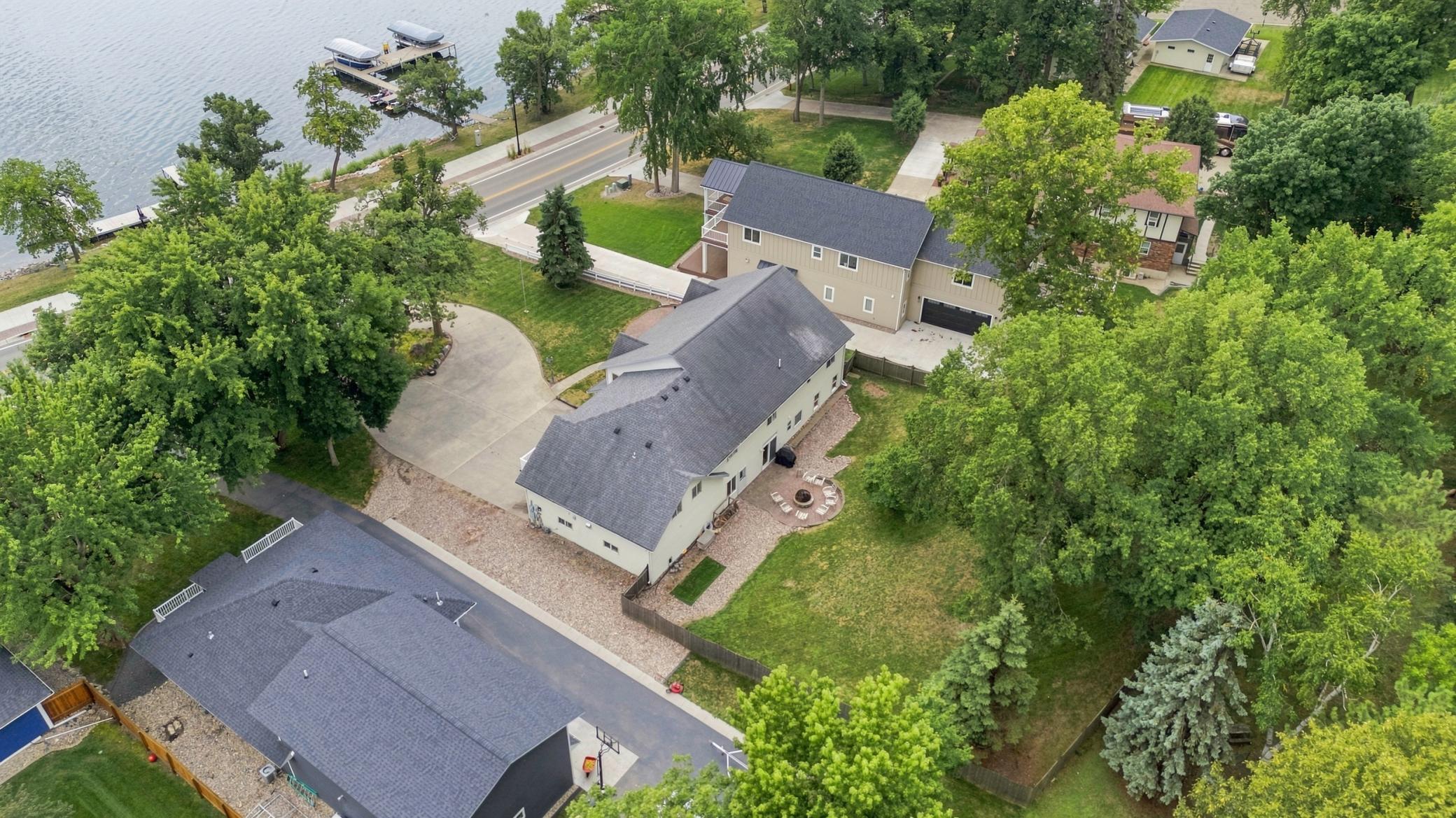 2003 single family home for sale at 1082 W Lake Drive in Detroit Lakes, MN — 5 bed, 4 bath (photo 37 of 42)
