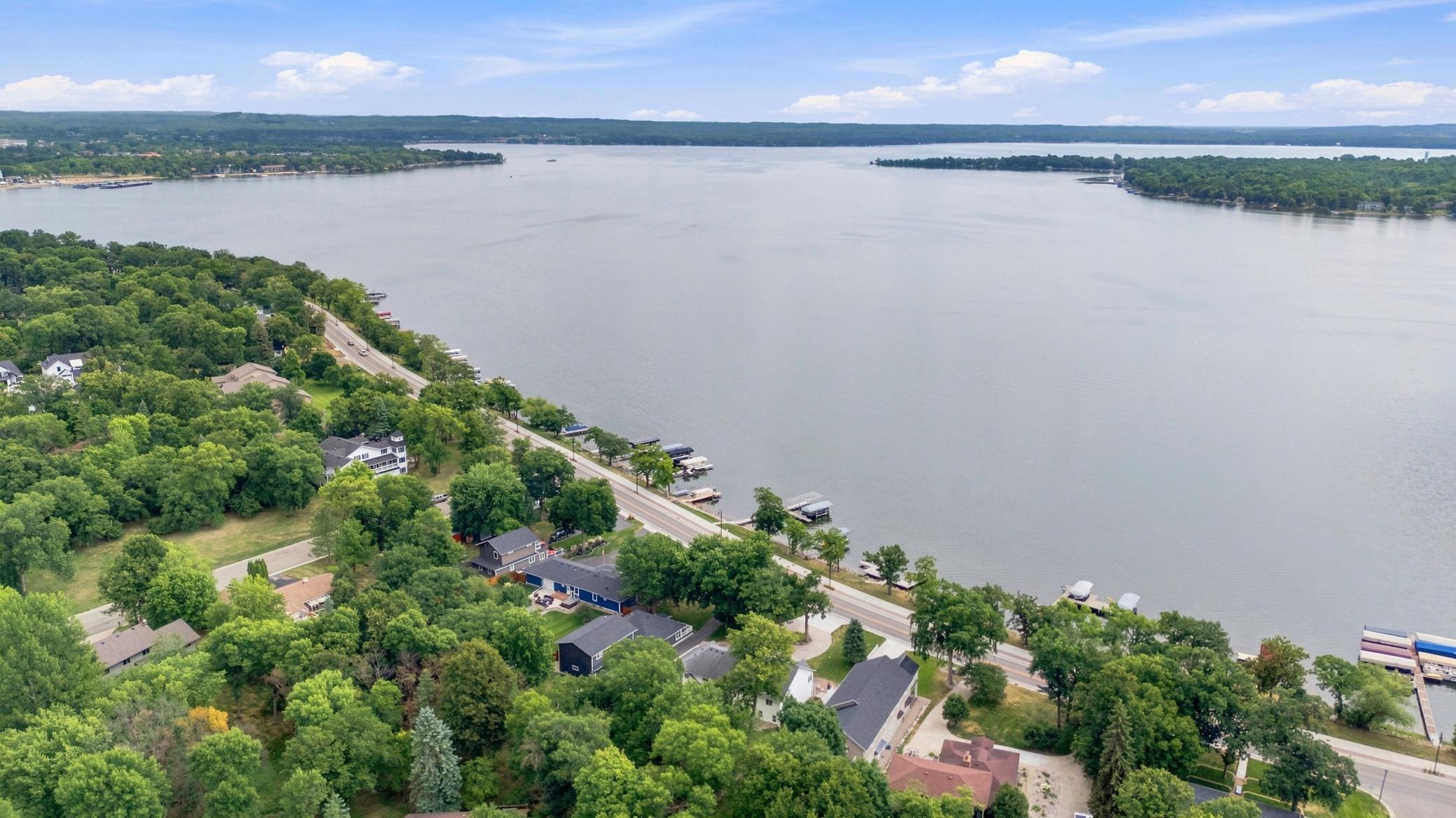 2003 single family home for sale at 1082 W Lake Drive in Detroit Lakes, MN — 5 bed, 4 bath (photo 38 of 42)