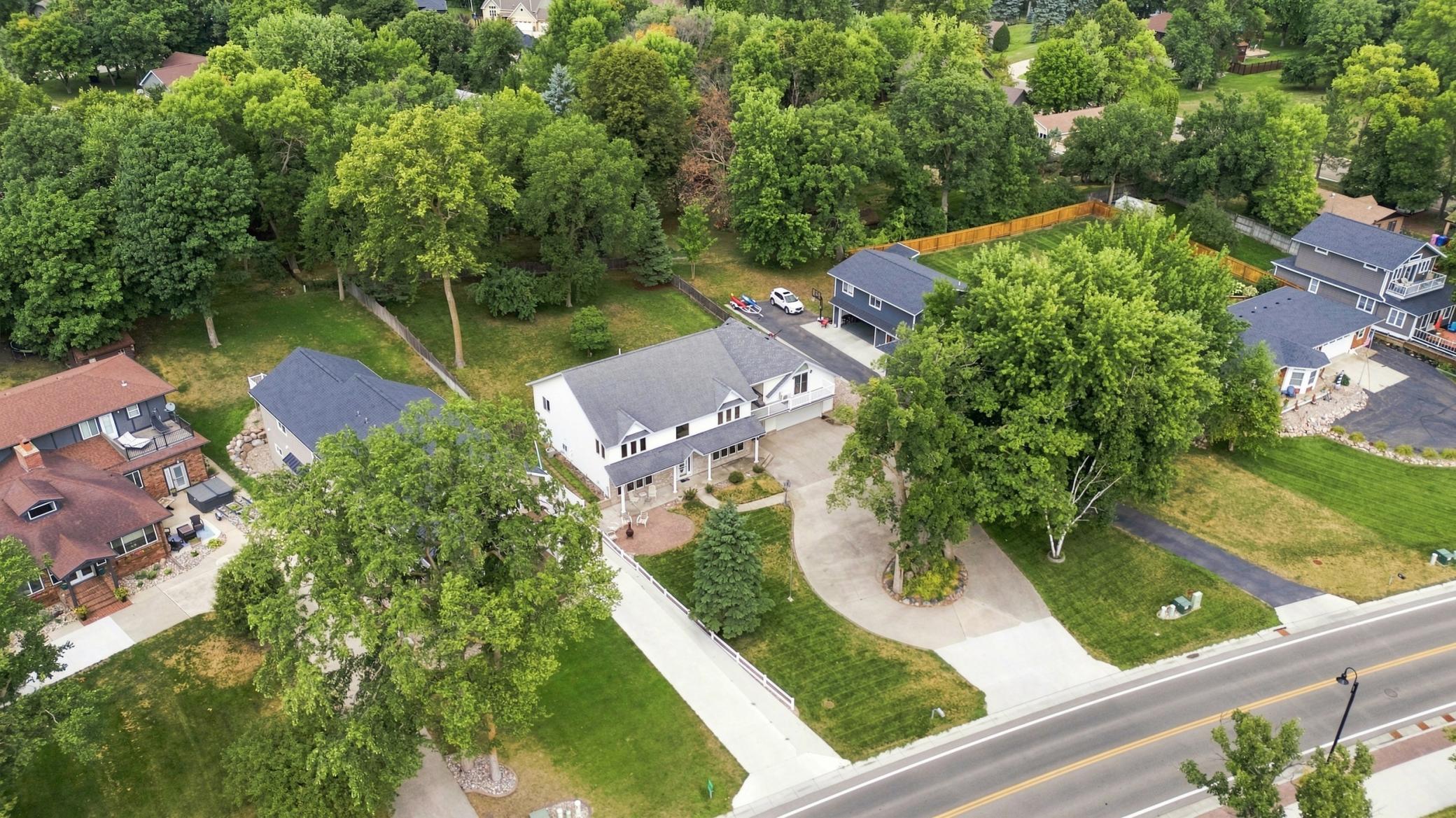 2003 single family home for sale at 1082 W Lake Drive in Detroit Lakes, MN — 5 bed, 4 bath (photo 40 of 42)