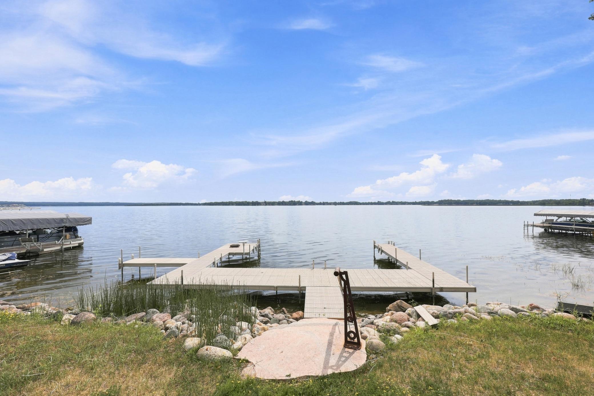 2003 single family home for sale at 1082 W Lake Drive in Detroit Lakes, MN — 5 bed, 4 bath (photo 41 of 42)