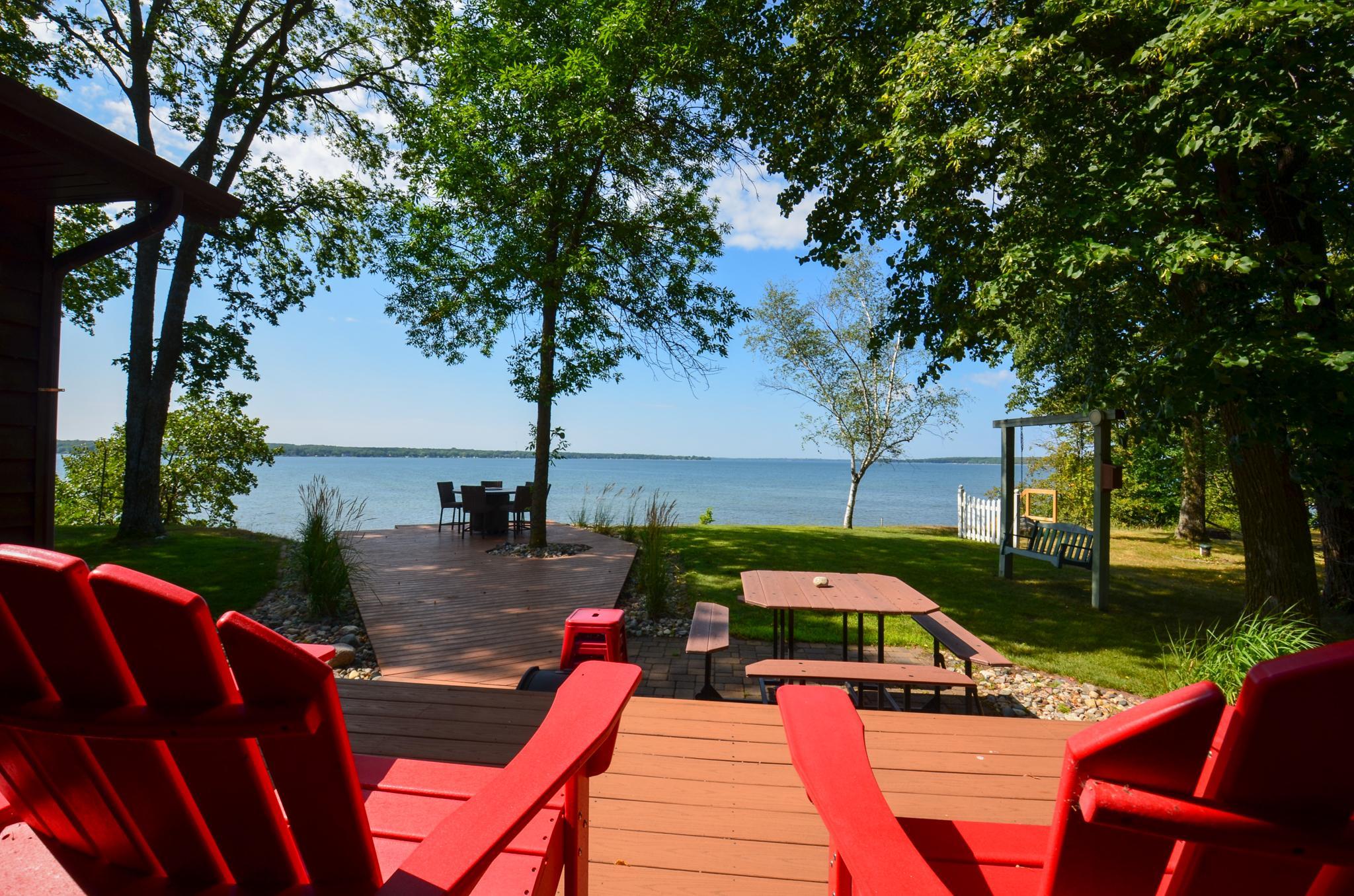 1992 single family home for sale at 42270 Grace Etta Road in Henning, MN — 3 bed, 3 bath (photo 3 of 64)