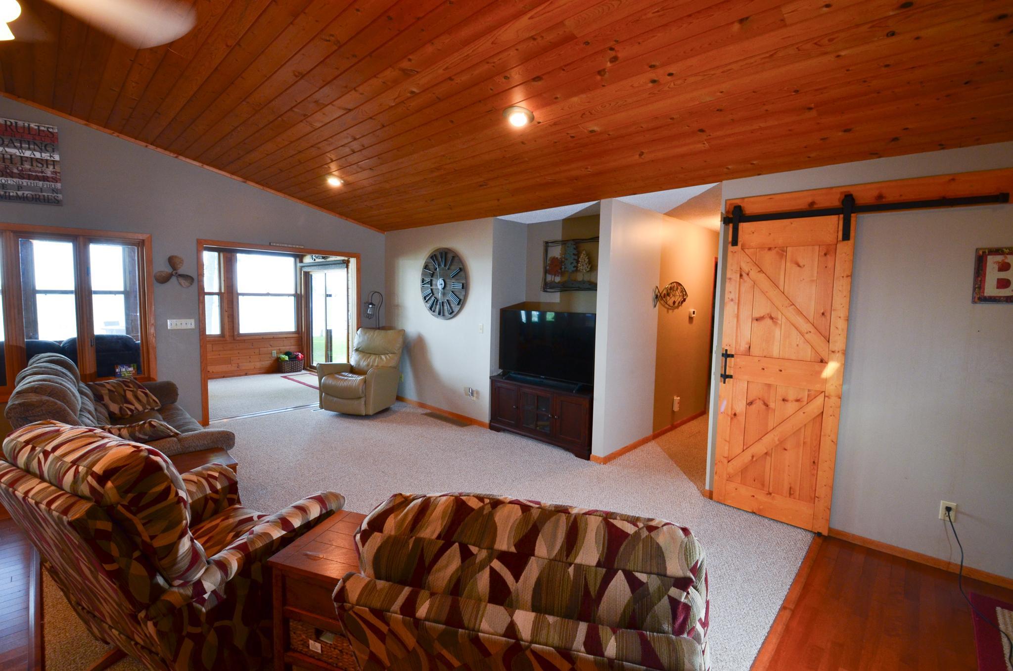 1992 single family home for sale at 42270 Grace Etta Road in Henning, MN — 3 bed, 3 bath (photo 26 of 64)