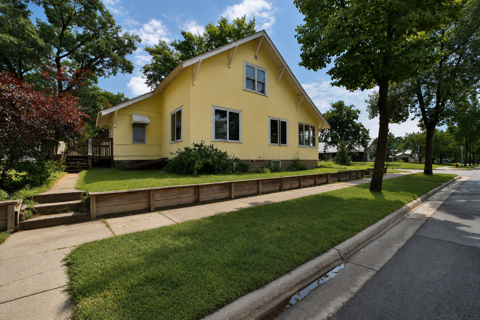 1920 single family home for sale at 601 Summit Avenue NE in Staples, MN — 3 bed, 2 bath (photo 3 of 33)
