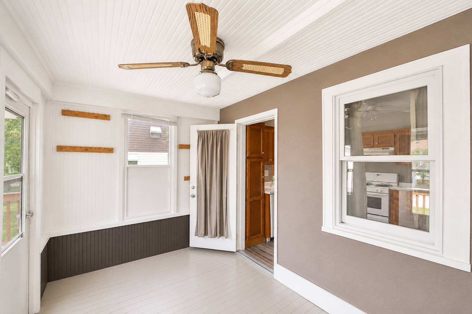 1920 single family home for sale at 601 Summit Avenue NE in Staples, MN — 3 bed, 2 bath (photo 5 of 33)