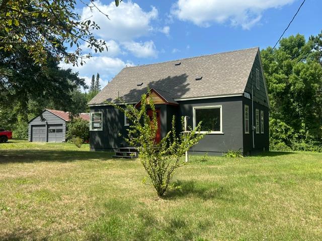 1951 single family home for sale at 17690 County Road 561 in Pengilly, MN — 3 bed, 1 bath (photo 3 of 19)