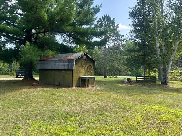 1951 single family home for sale at 17690 County Road 561 in Pengilly, MN — 3 bed, 1 bath (photo 5 of 19)