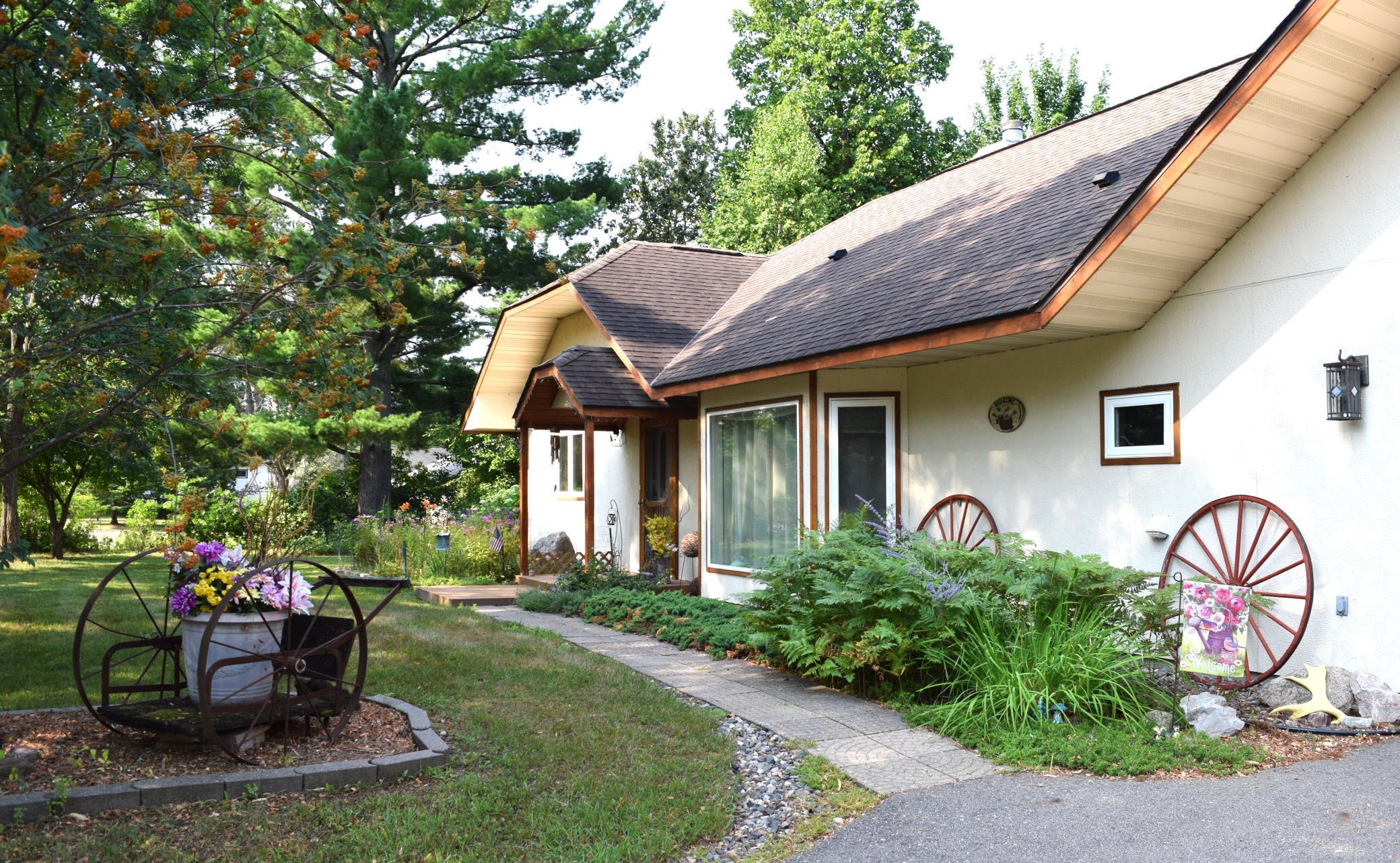2003 single family home for sale at 313 5th Street in Pine River, MN — 2 bed, 3 bath
