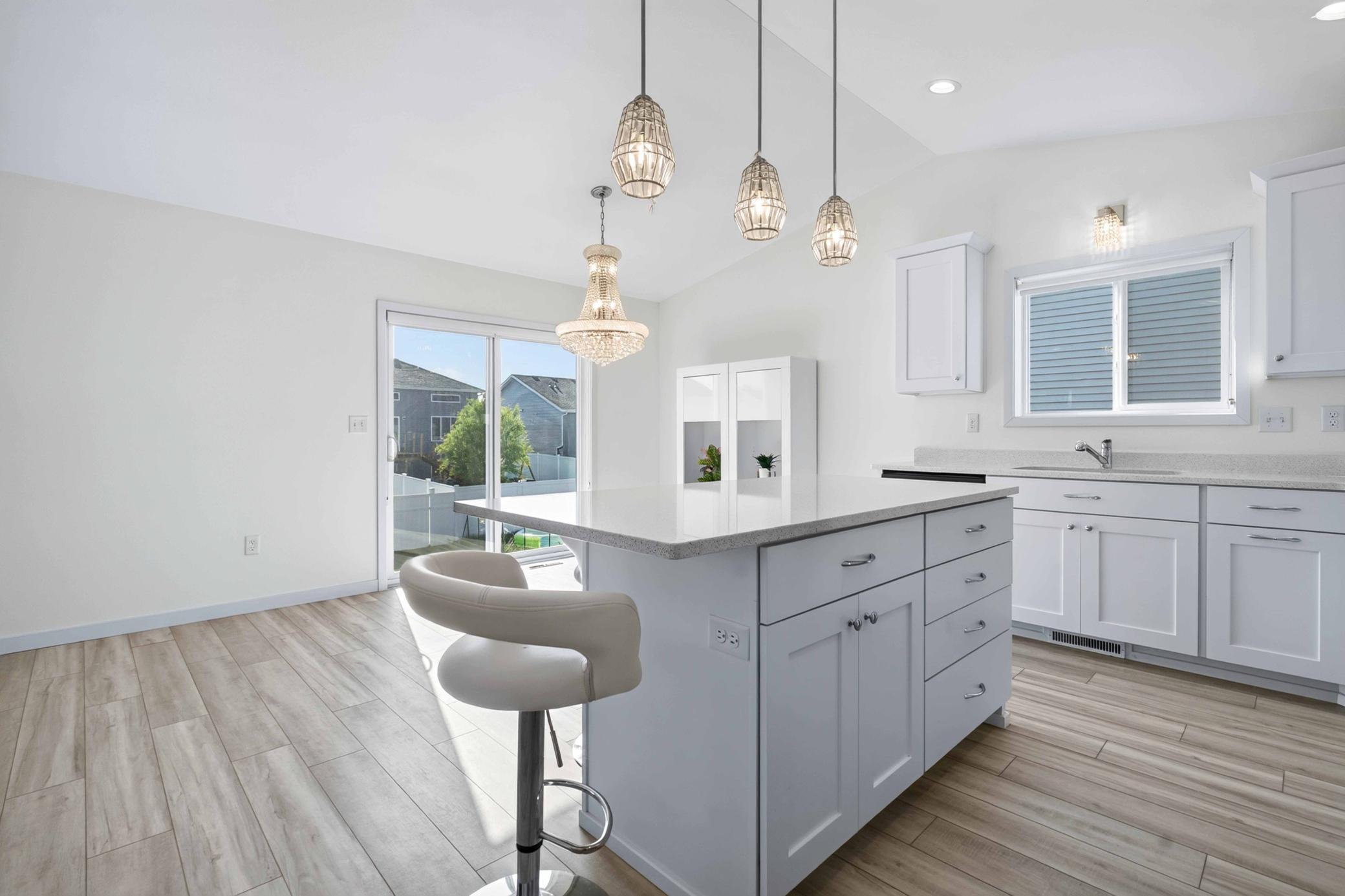 2022 single family home for sale at 6582 28th Street S in Fargo, ND — 3 bed, 3 bath (photo 18 of 36)