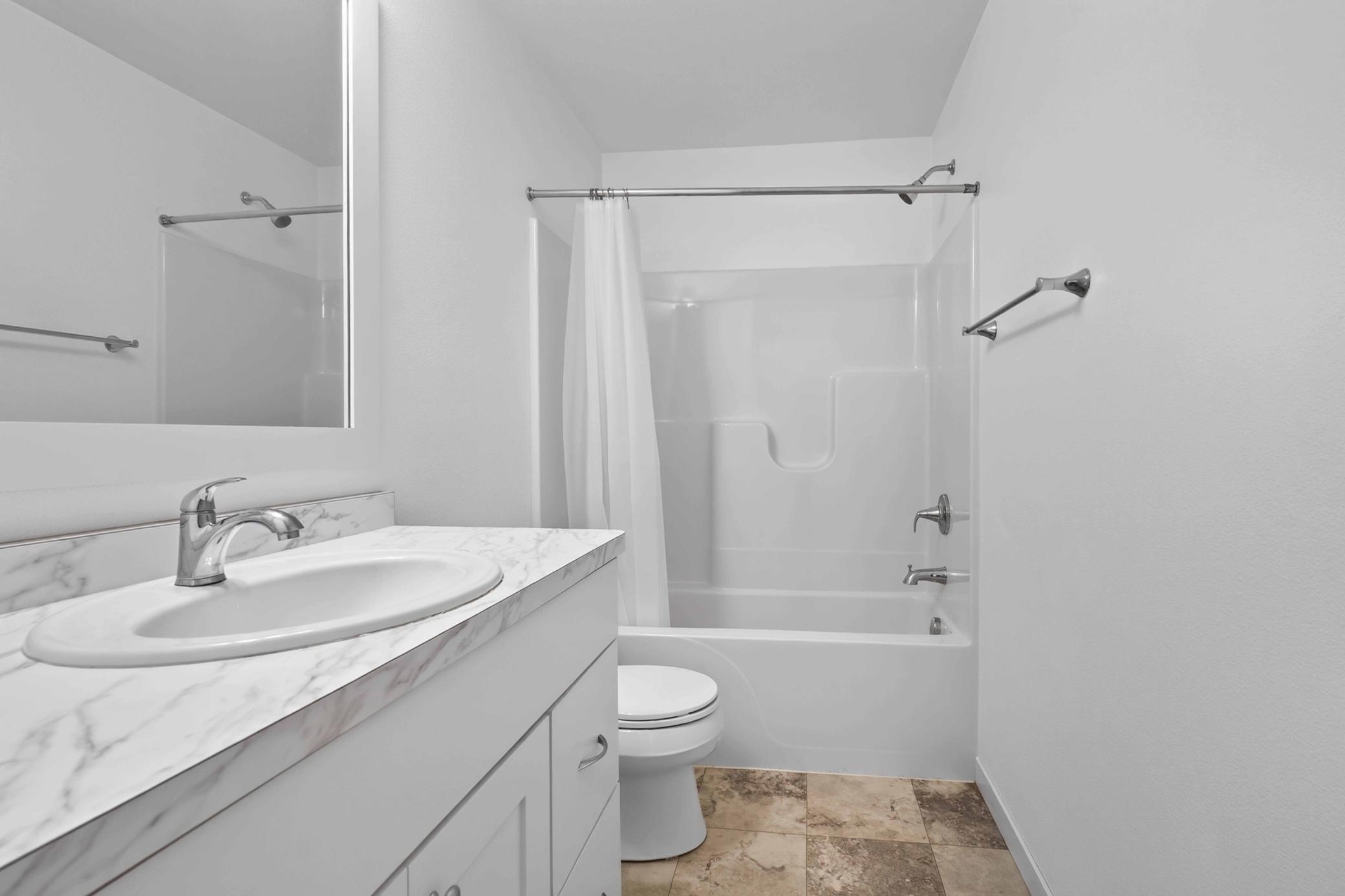 2022 single family home for sale at 6582 28th Street S in Fargo, ND — 3 bed, 3 bath (photo 29 of 36)