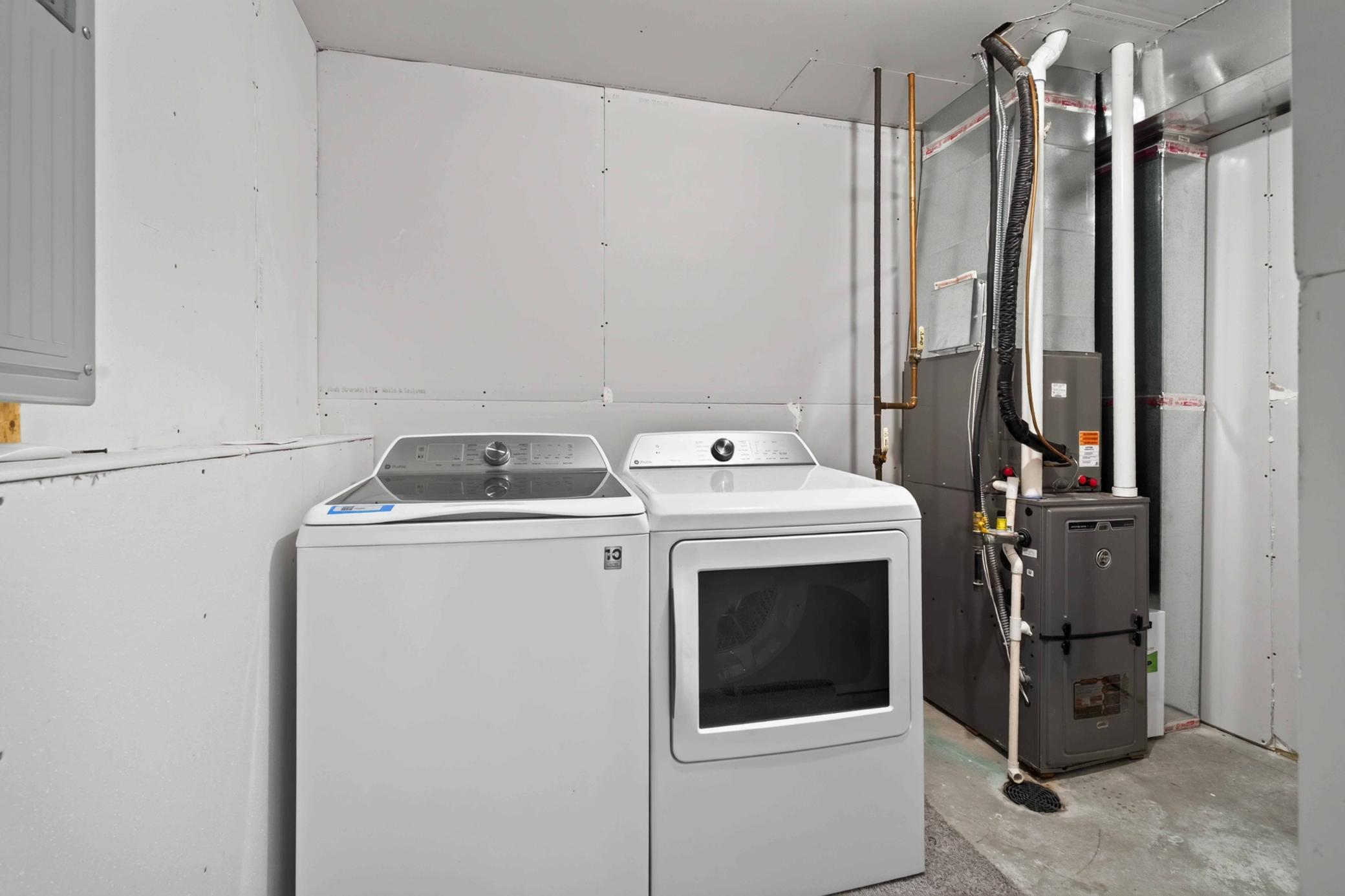 2022 single family home for sale at 6582 28th Street S in Fargo, ND — 3 bed, 3 bath (photo 30 of 36)