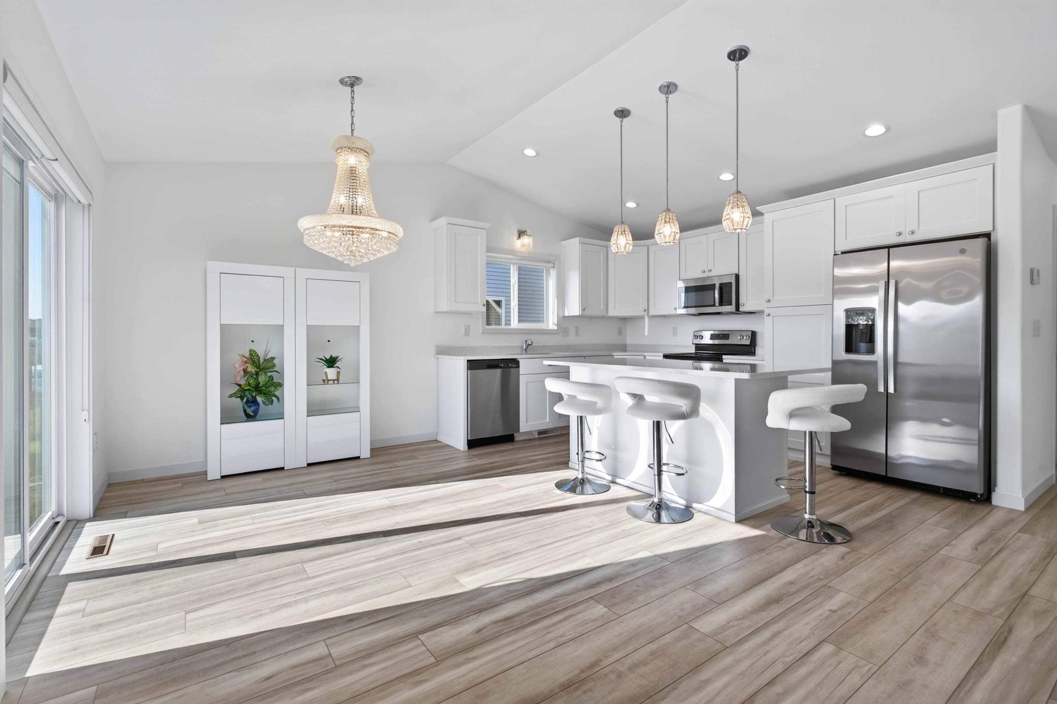 2022 single family home for sale at 6582 28th Street S in Fargo, ND — 3 bed, 3 bath (photo 9 of 36)