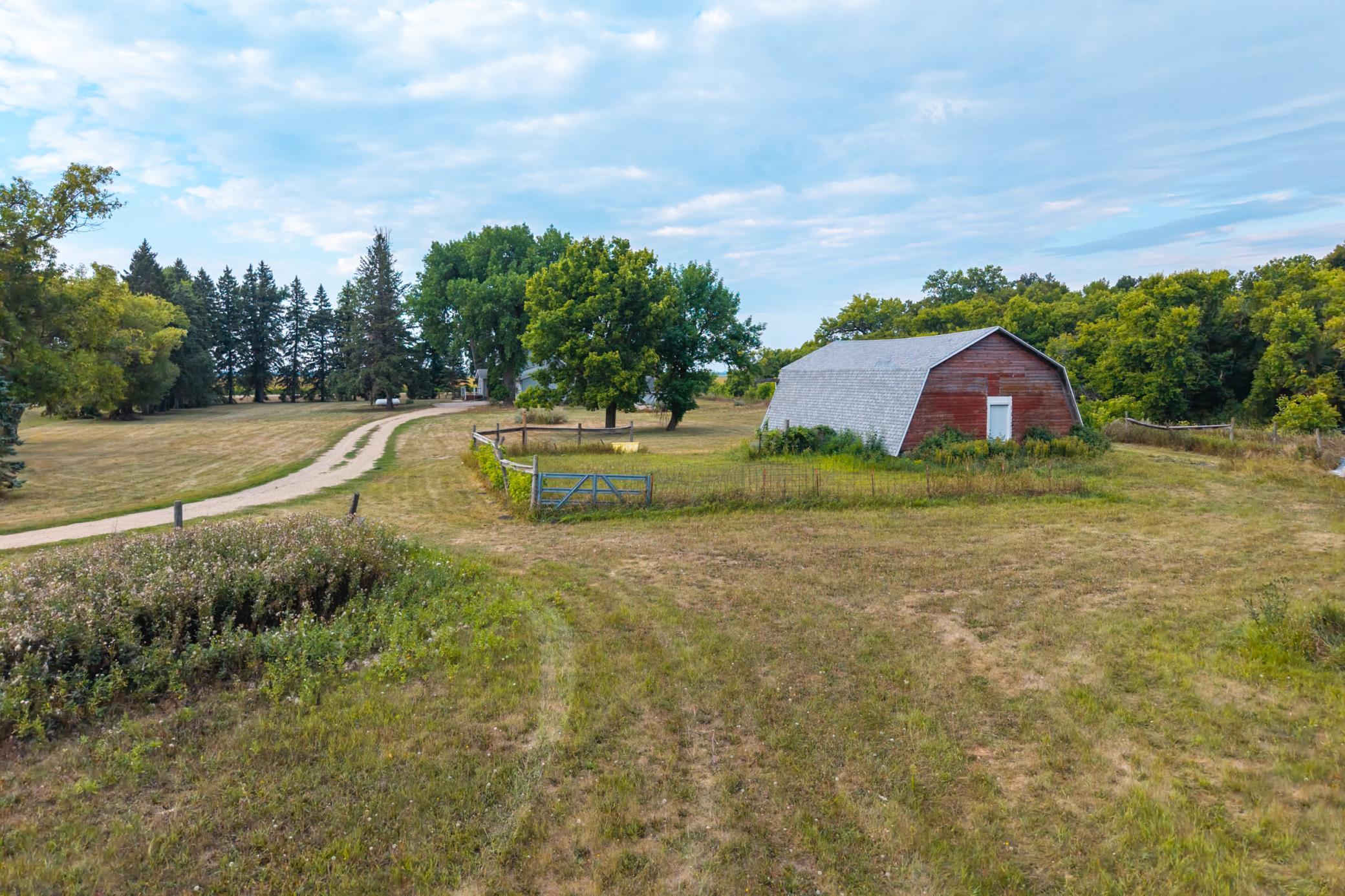1929 single family home for sale at 16823 53rd Street SE in Kindred, ND — 3 bed, 3 bath (photo 53 of 55)
