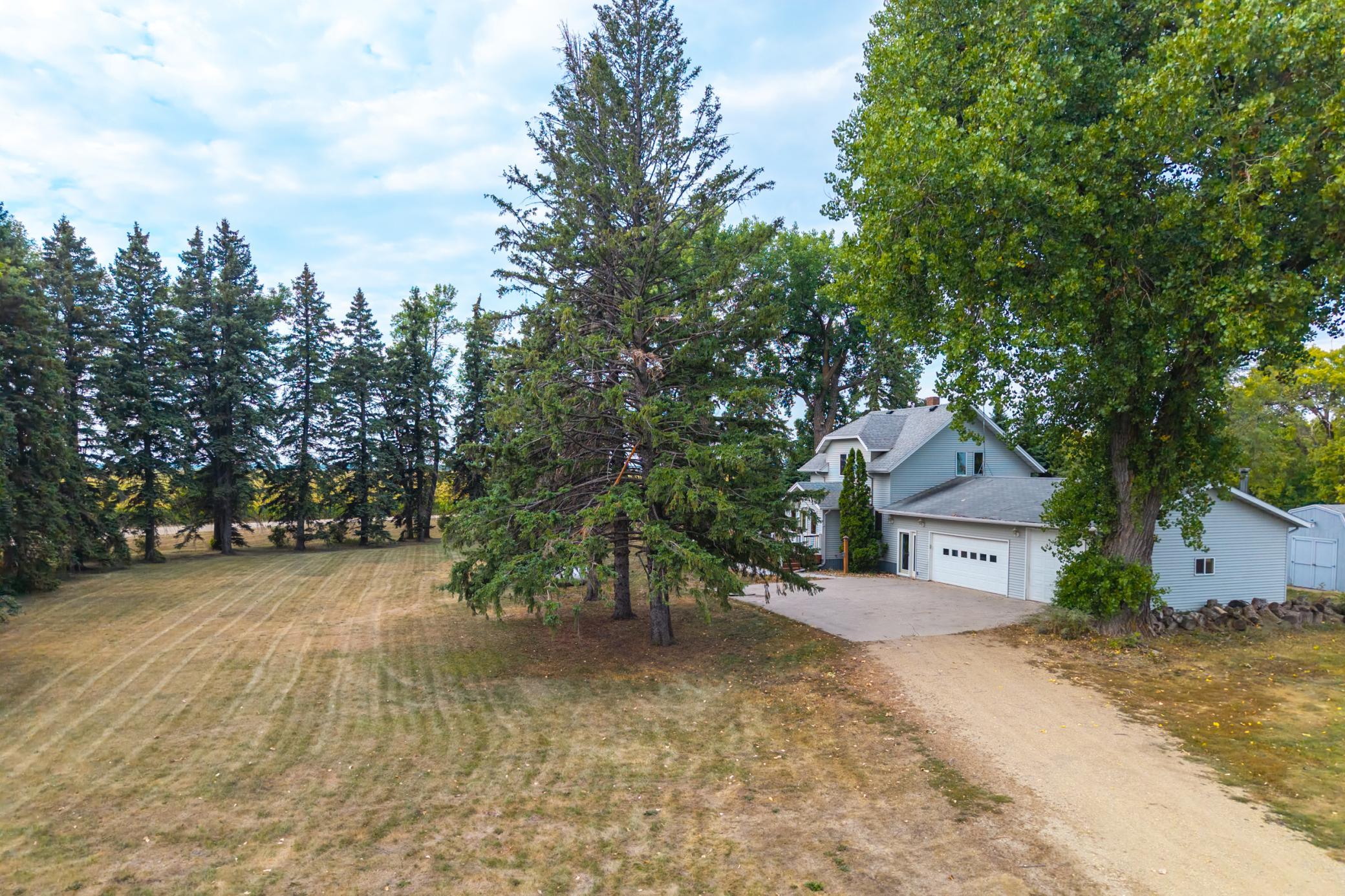 1929 single family home for sale at 16823 53rd Street SE in Kindred, ND — 3 bed, 3 bath (photo 55 of 55)