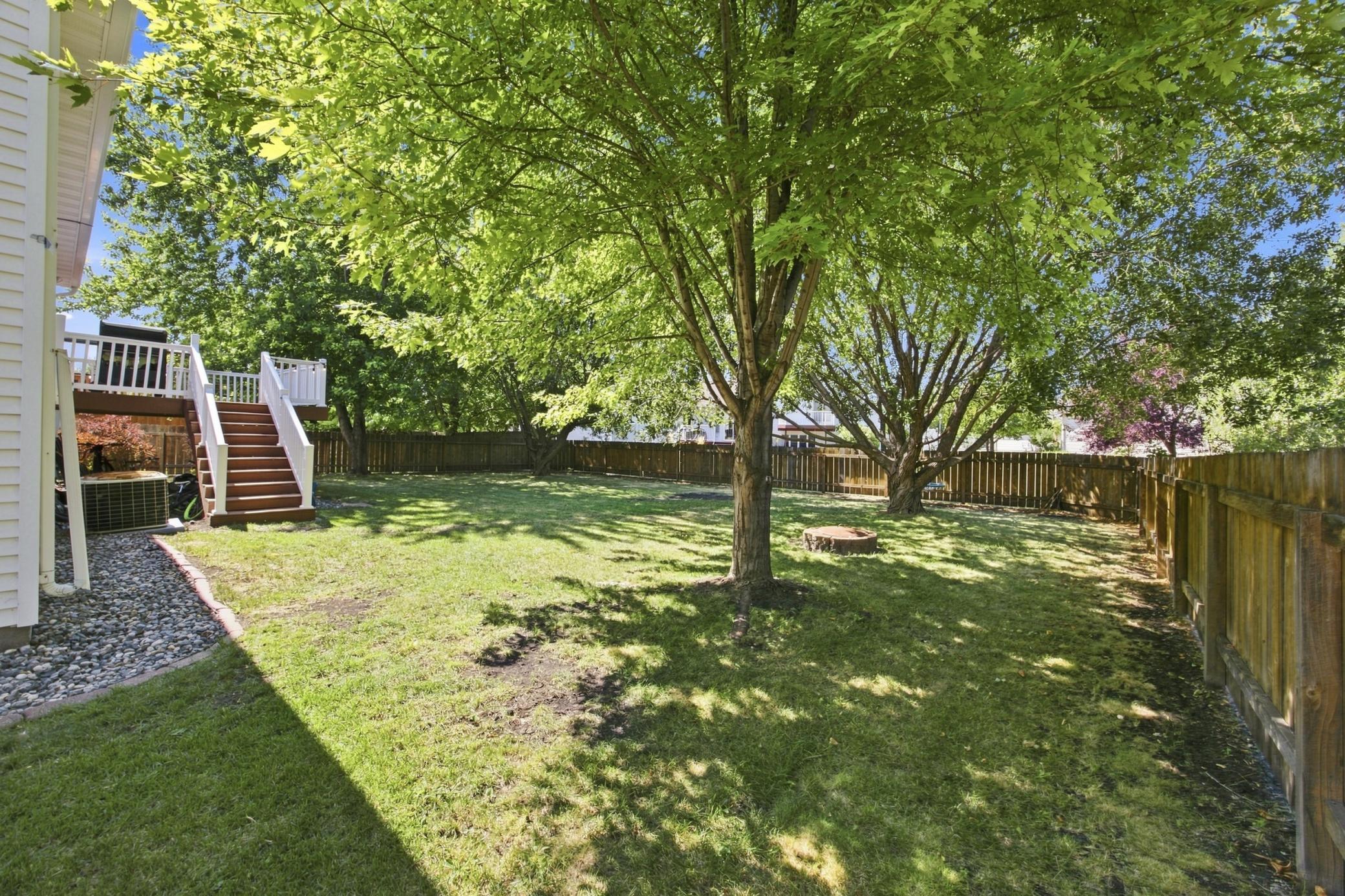 1994 single family home for sale at 426 17th Street E in West Fargo, ND — 4 bed, 2 bath (photo 28 of 28)