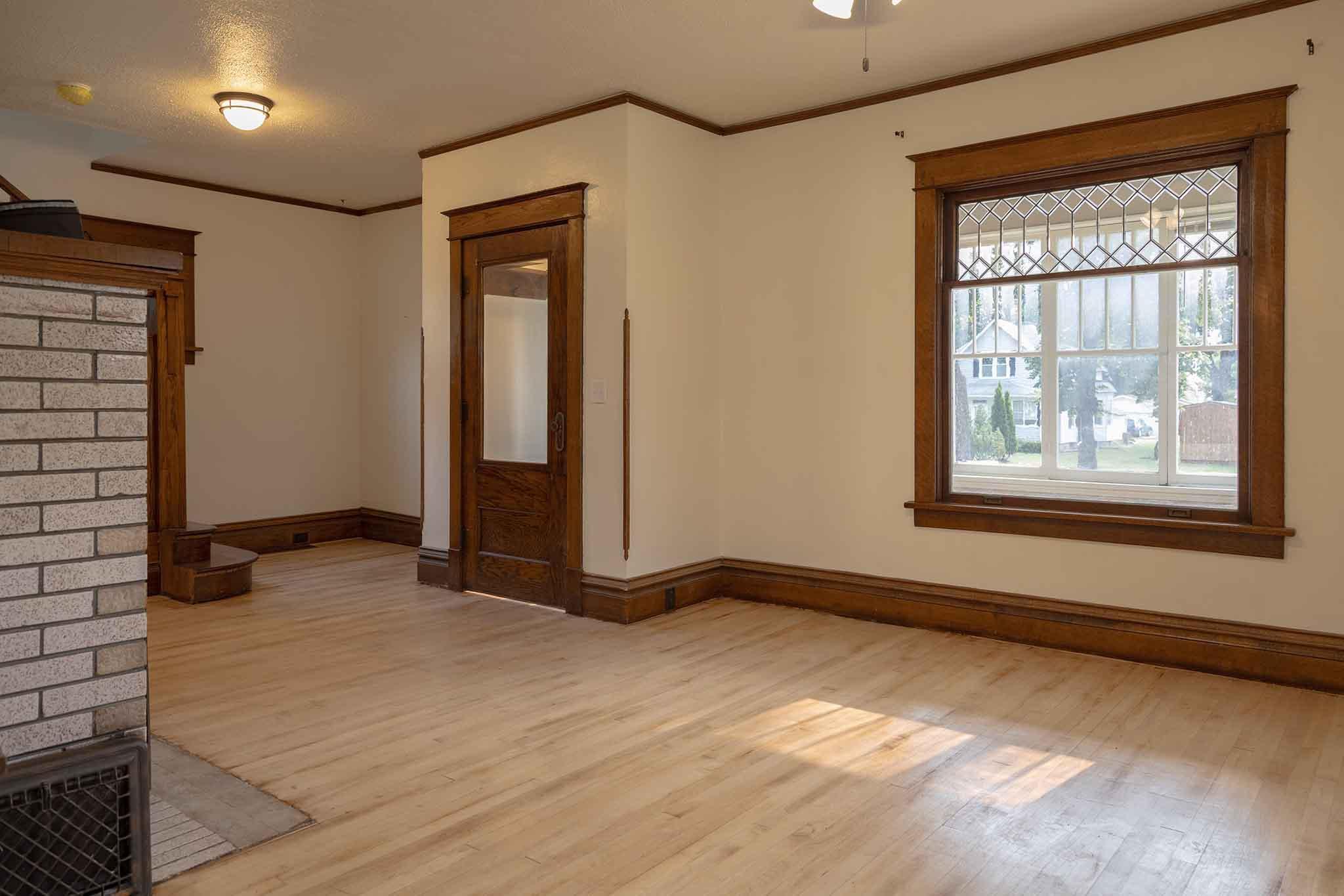 1915 single family home for sale at 603 Horace Avenue N in Thief River Falls, MN — 3 bed, 2 bath (photo 12 of 67)