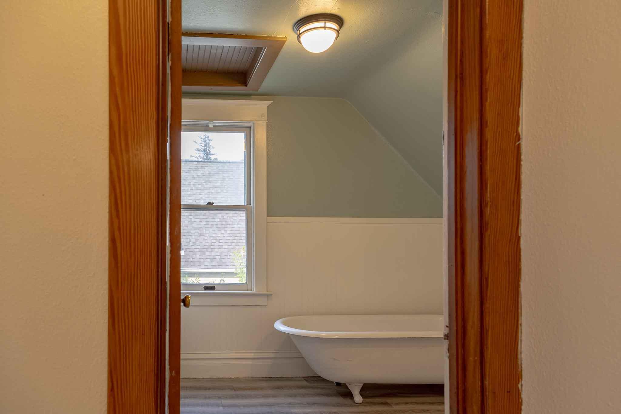 1915 single family home for sale at 603 Horace Avenue N in Thief River Falls, MN — 3 bed, 2 bath (photo 41 of 67)
