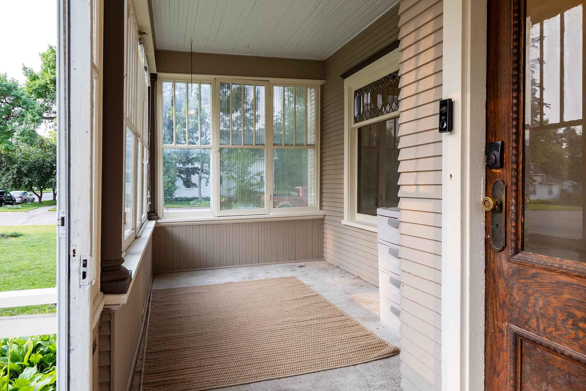 1915 single family home for sale at 603 Horace Avenue N in Thief River Falls, MN — 3 bed, 2 bath (photo 6 of 67)