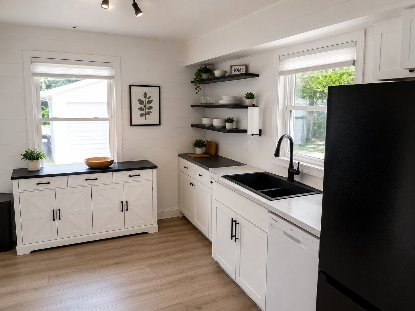 1953 single family home for sale at 1820 5th Street S in Moorhead, MN — 3 bed, 2 bath (photo 14 of 27)