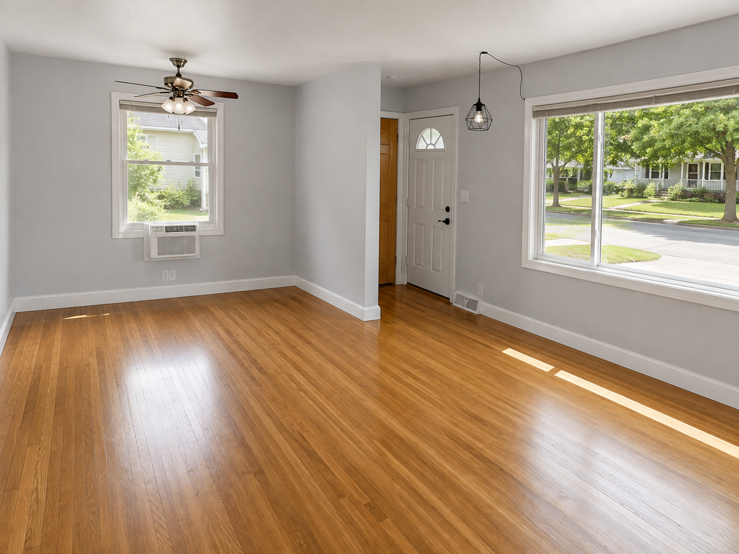 1953 single family home for sale at 1820 5th Street S in Moorhead, MN — 3 bed, 2 bath (photo 15 of 27)