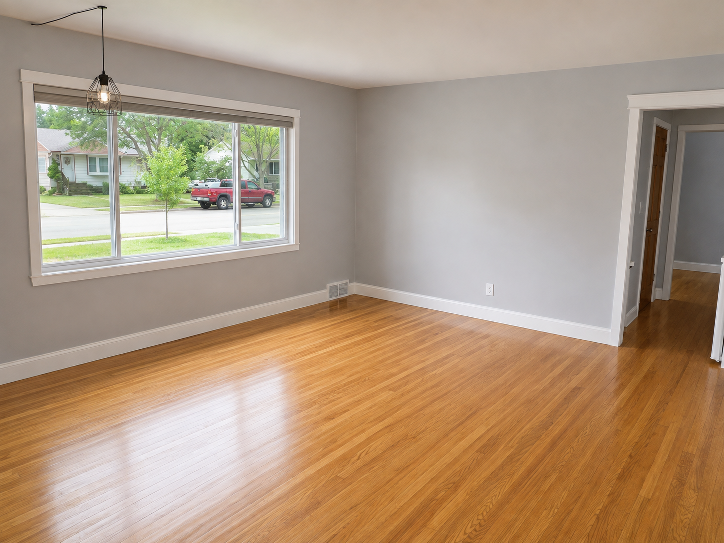 1953 single family home for sale at 1820 5th Street S in Moorhead, MN — 3 bed, 2 bath (photo 16 of 27)