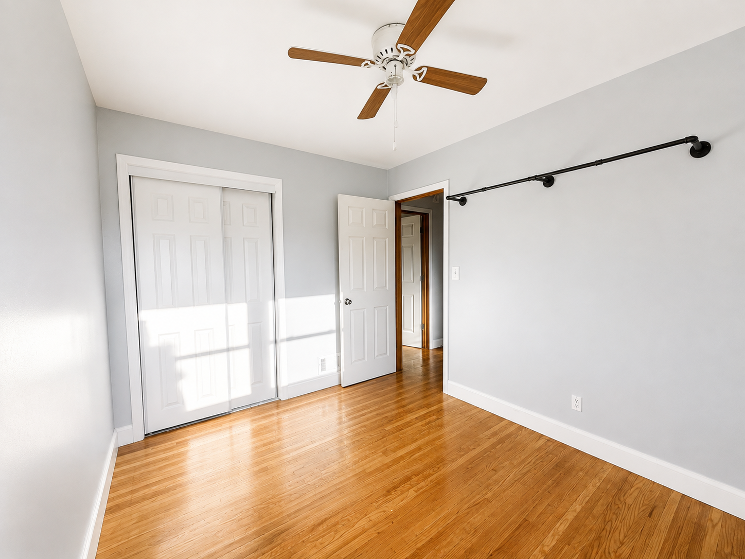 1953 single family home for sale at 1820 5th Street S in Moorhead, MN — 3 bed, 2 bath (photo 18 of 27)