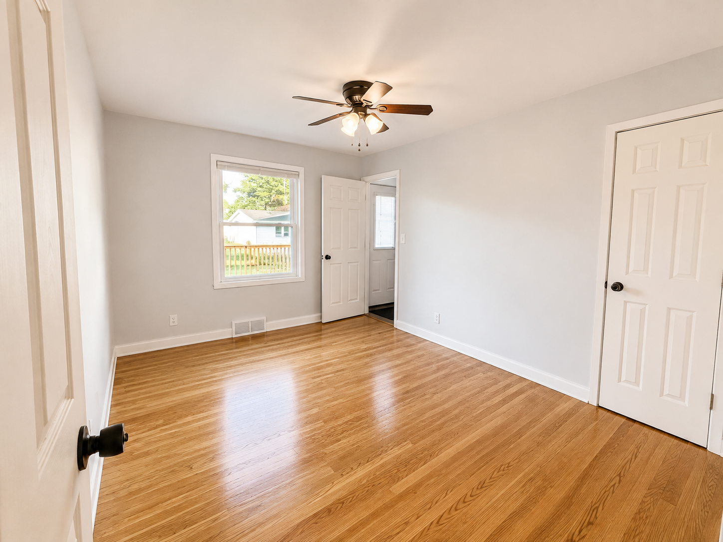 1953 single family home for sale at 1820 5th Street S in Moorhead, MN — 3 bed, 2 bath (photo 21 of 27)
