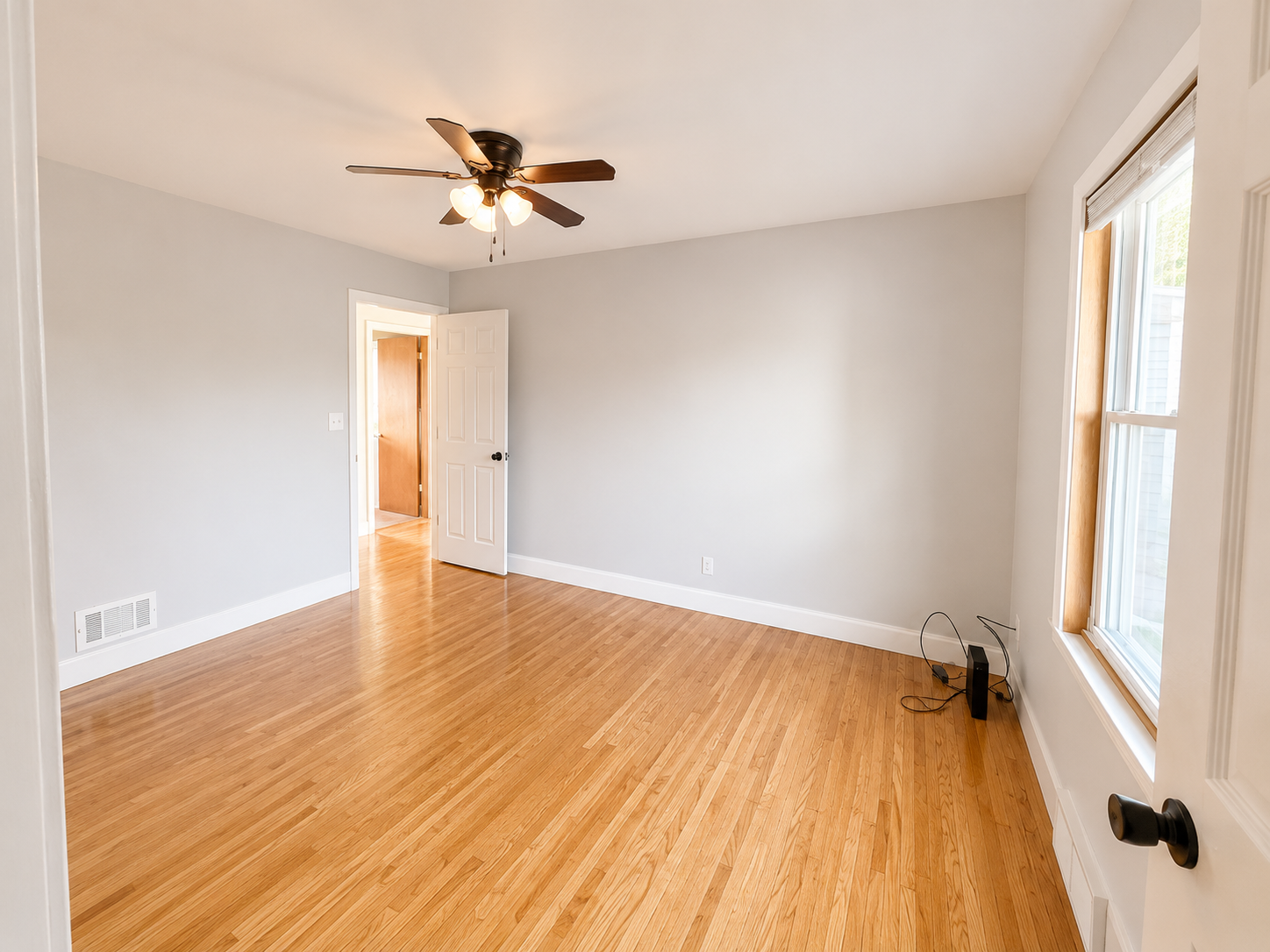 1953 single family home for sale at 1820 5th Street S in Moorhead, MN — 3 bed, 2 bath (photo 22 of 27)