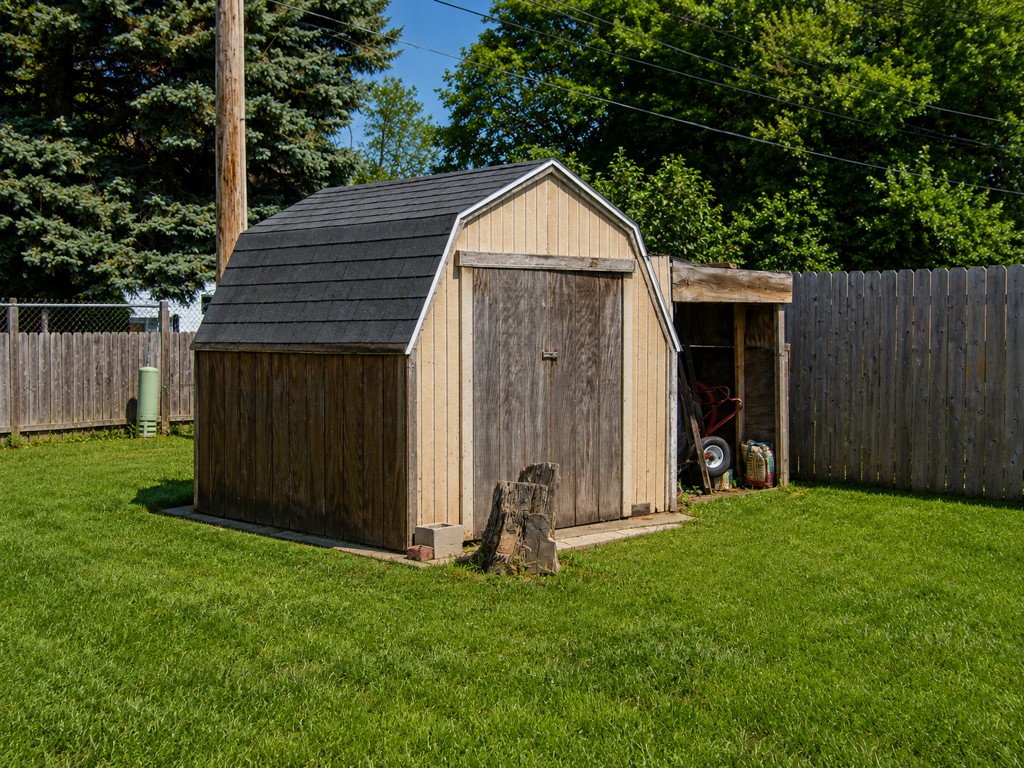 1953 single family home for sale at 1820 5th Street S in Moorhead, MN — 3 bed, 2 bath (photo 9 of 27)