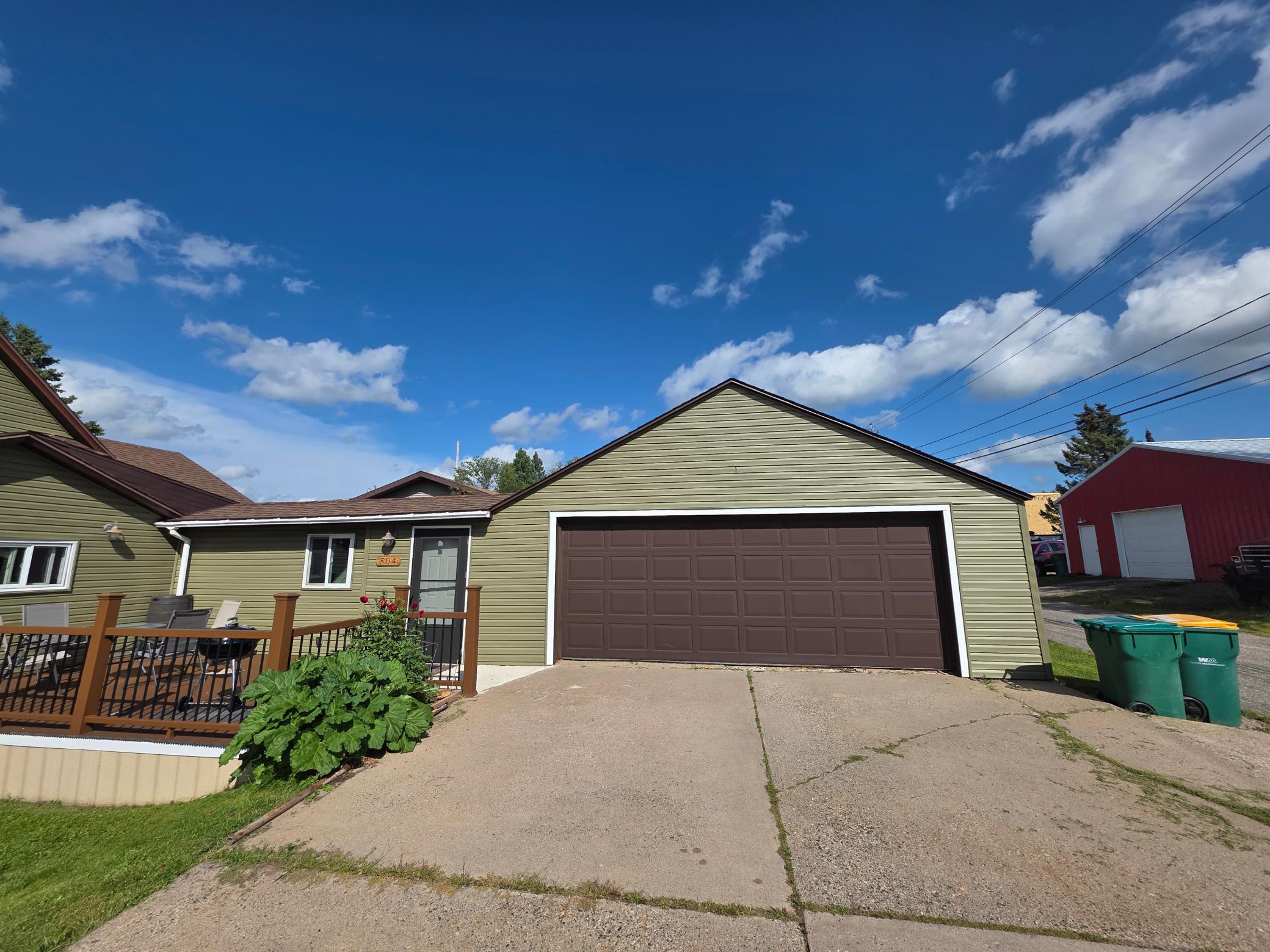 1910 single family home for sale at 504 Corey Avenue in Coleraine, MN — 2 bed, 2 bath (photo 16 of 25)