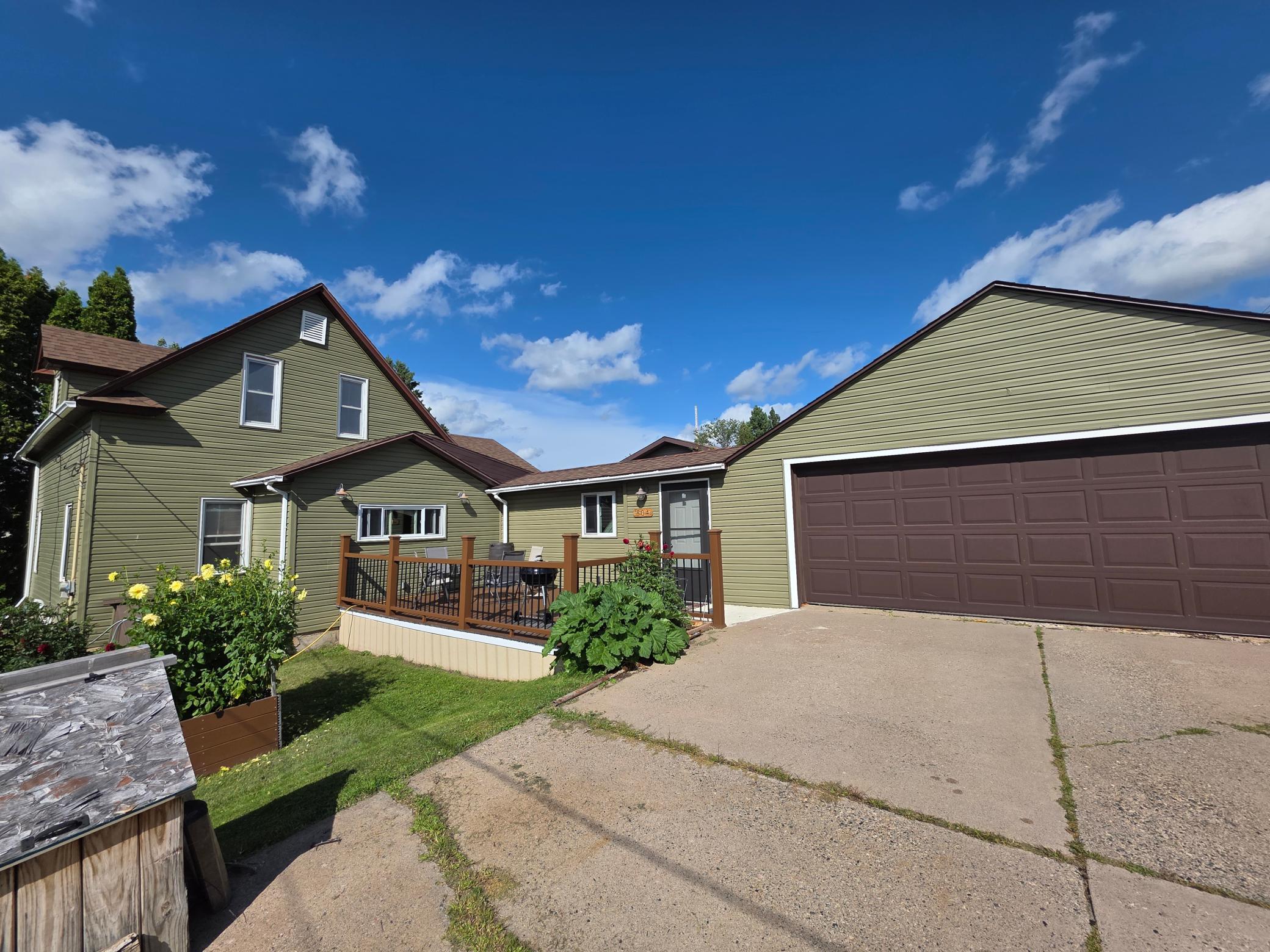 1910 single family home for sale at 504 Corey Avenue in Coleraine, MN — 2 bed, 2 bath (photo 17 of 25)