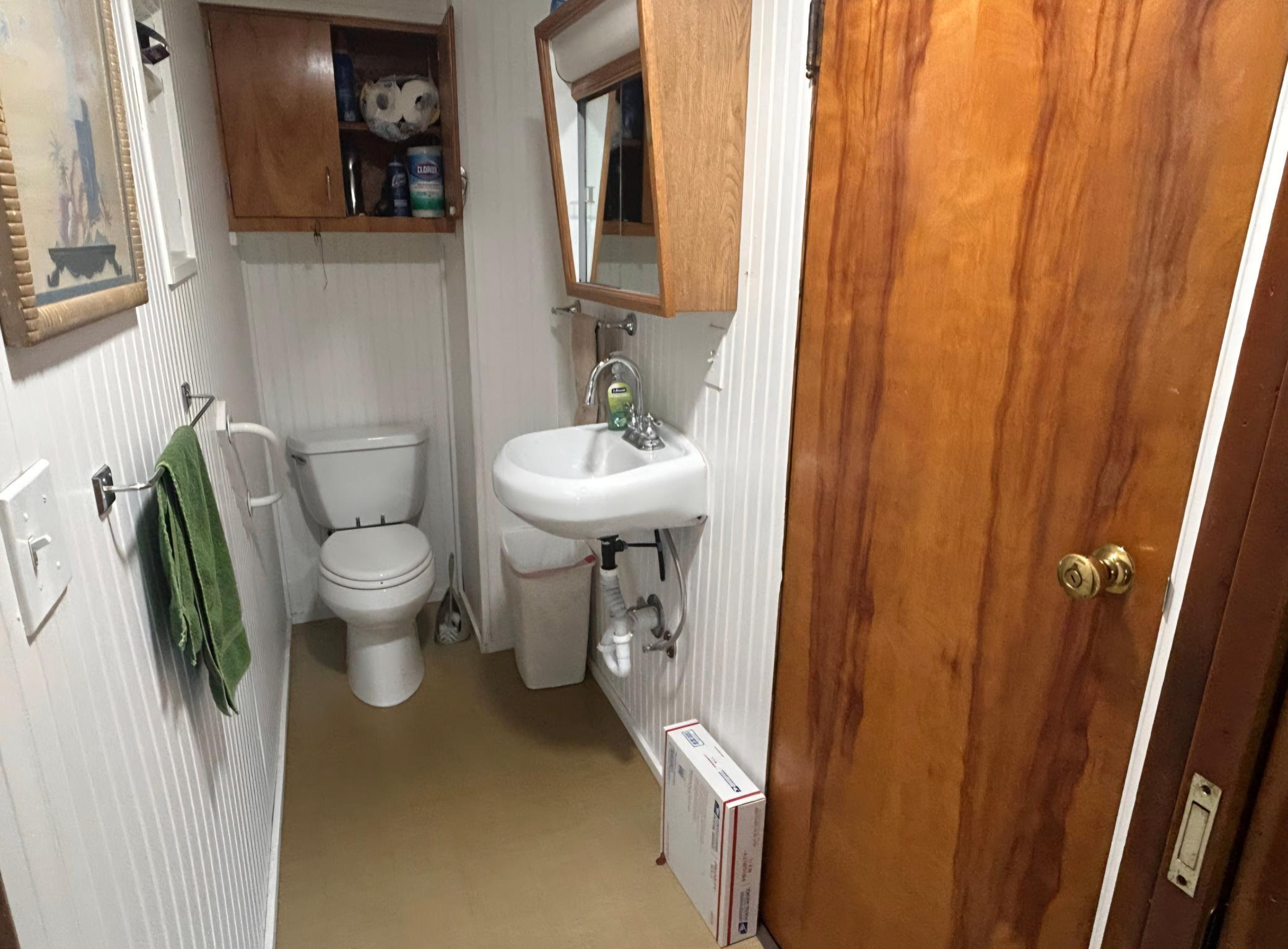 1910 single family home for sale at 504 Corey Avenue in Coleraine, MN — 2 bed, 2 bath (photo 9 of 25)